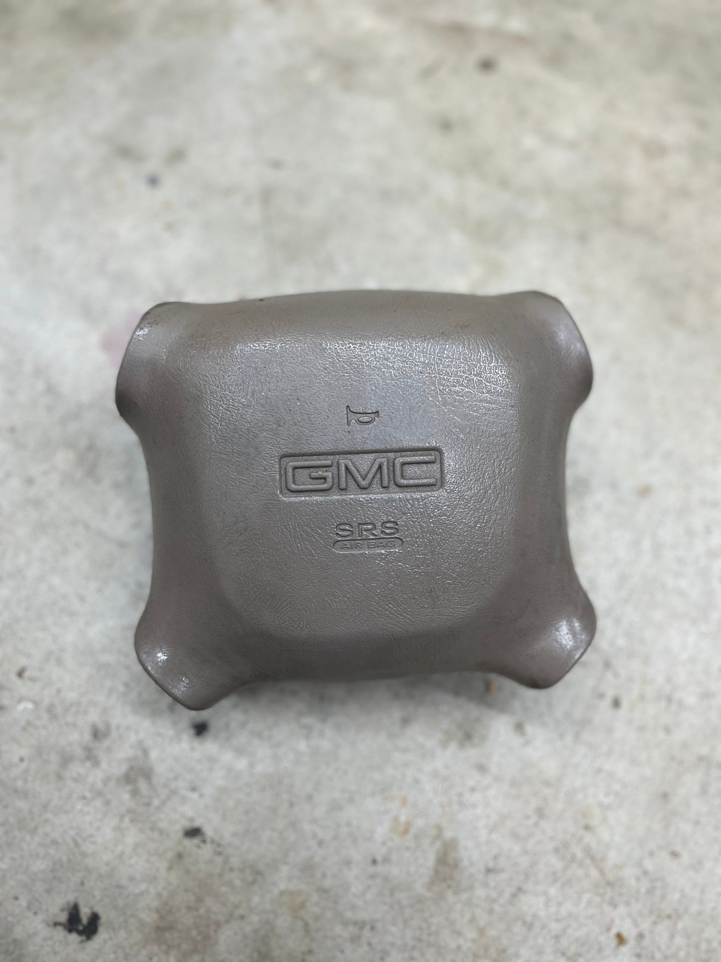 OEM Horn Button in Neutral from Denali fits 1995 - 2005 GMC Trucks