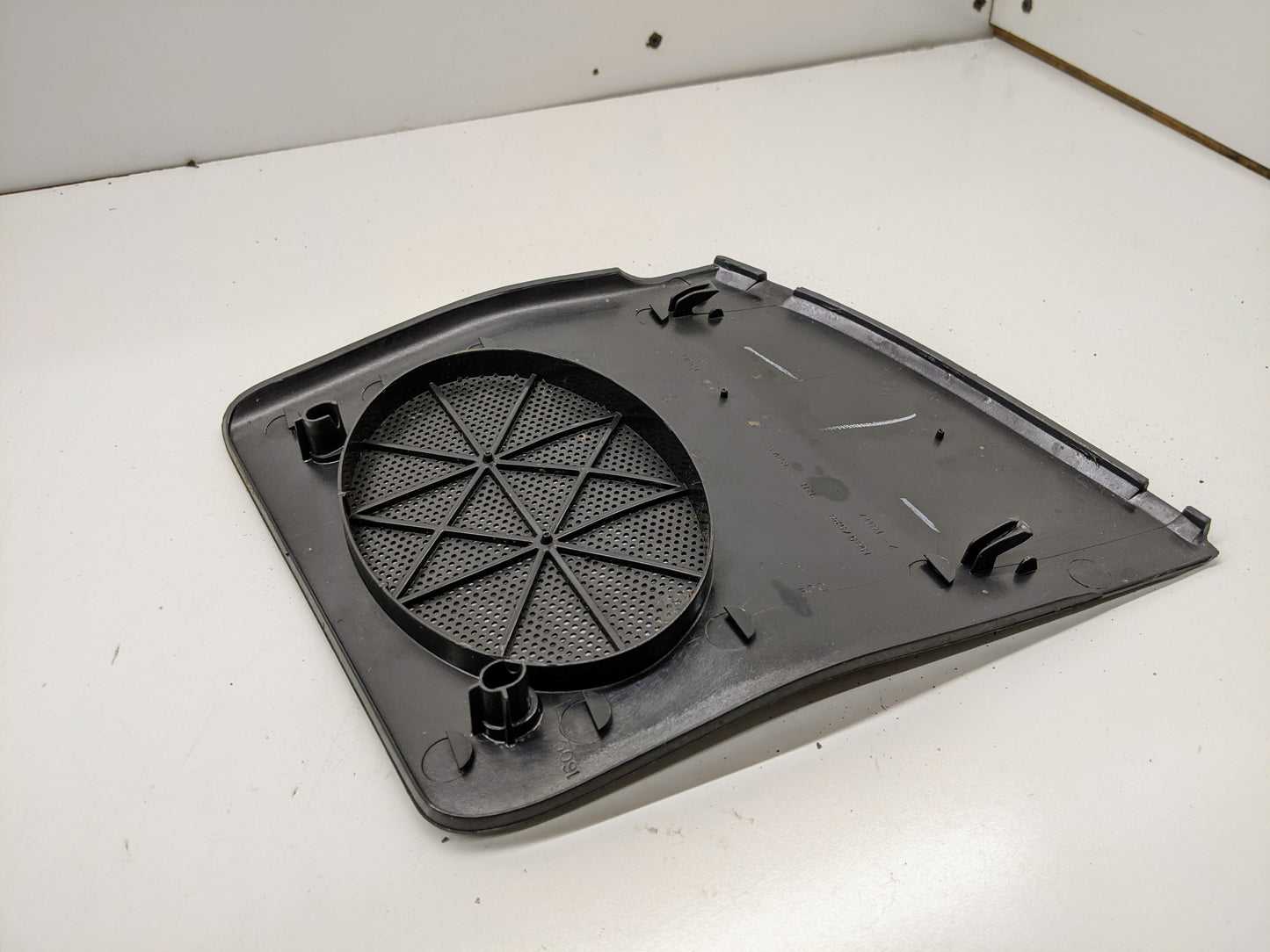 OEM Passenger RH Dash Speaker Grille Cover in Dark Gray for 1995 - 1997 Chevrolet S10, Blazer, and more