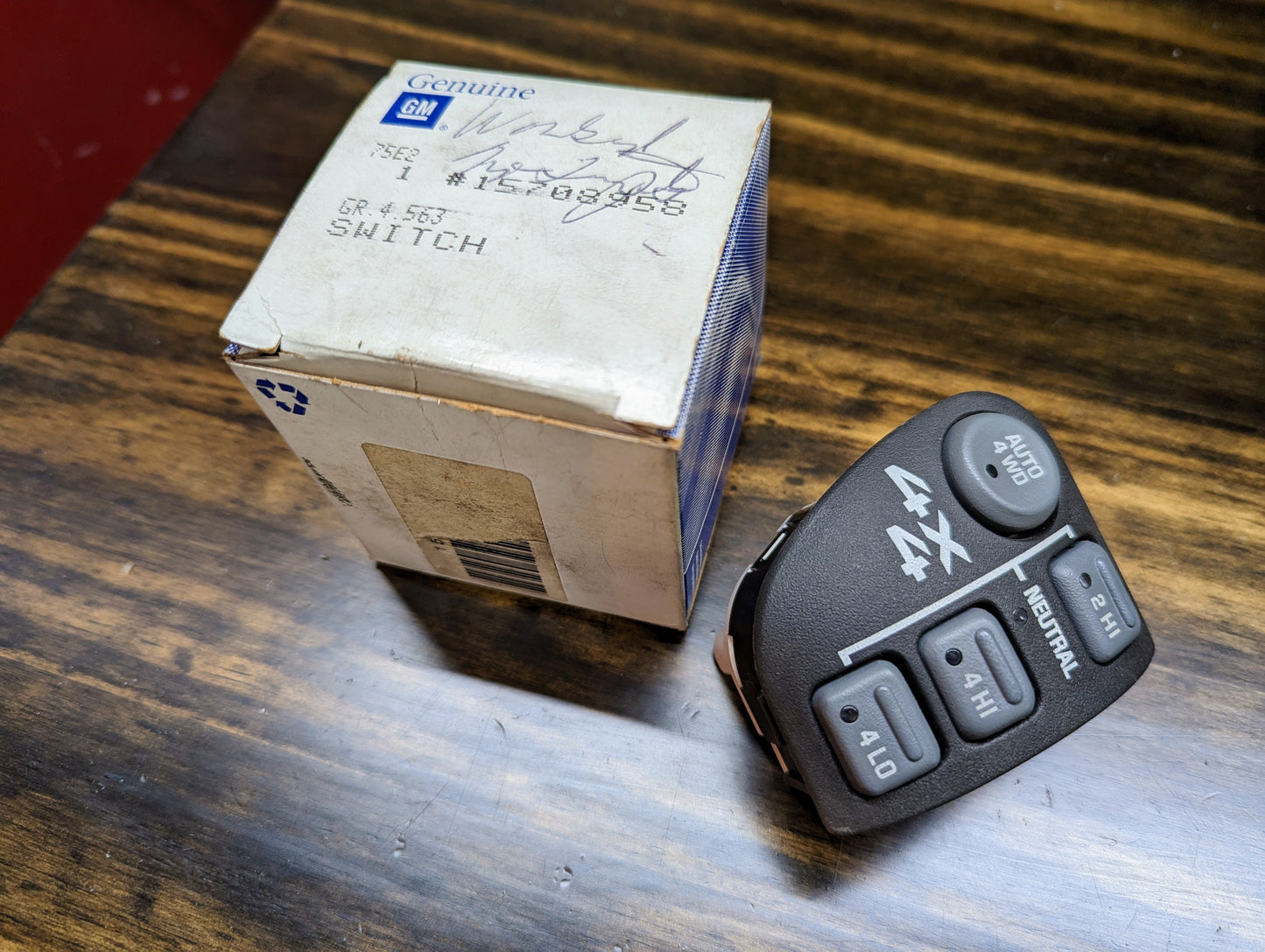 NOS 4WD 4X4 Transfer Case Switch w/4 Buttons for 1998 - 2005 Chevy S10, Blazer, and more