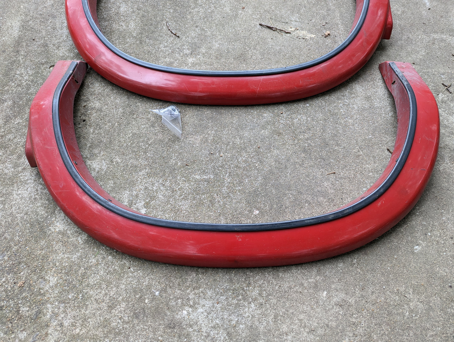 OEM Pair of Rear Bed Fender Flare Extensions in Red for 2001-2004 Chevy S10 & GMC Sonoma 4 Door Crew Cab