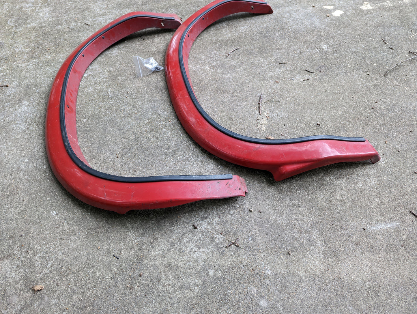 OEM Pair of Rear Bed Fender Flare Extensions in Red for 2001-2004 Chevy S10 & GMC Sonoma 4 Door Crew Cab