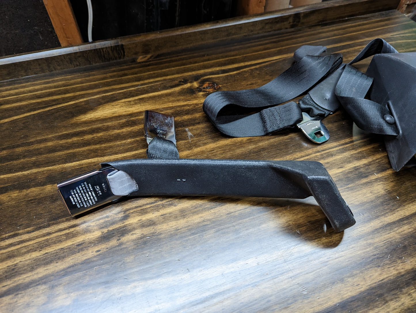 NOS Passenger Seat Belt Retractor & Buckle in Charcoal for 1982 - 1993 Chevy S10, GMC S15