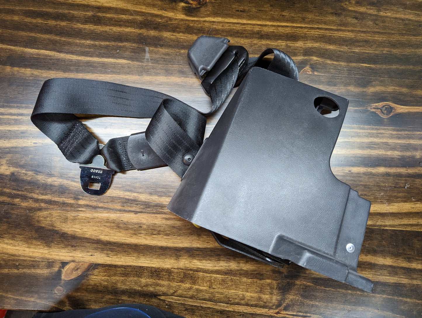 NOS Passenger Seat Belt Retractor & Buckle in Charcoal for 1982 - 1993 Chevy S10, GMC S15