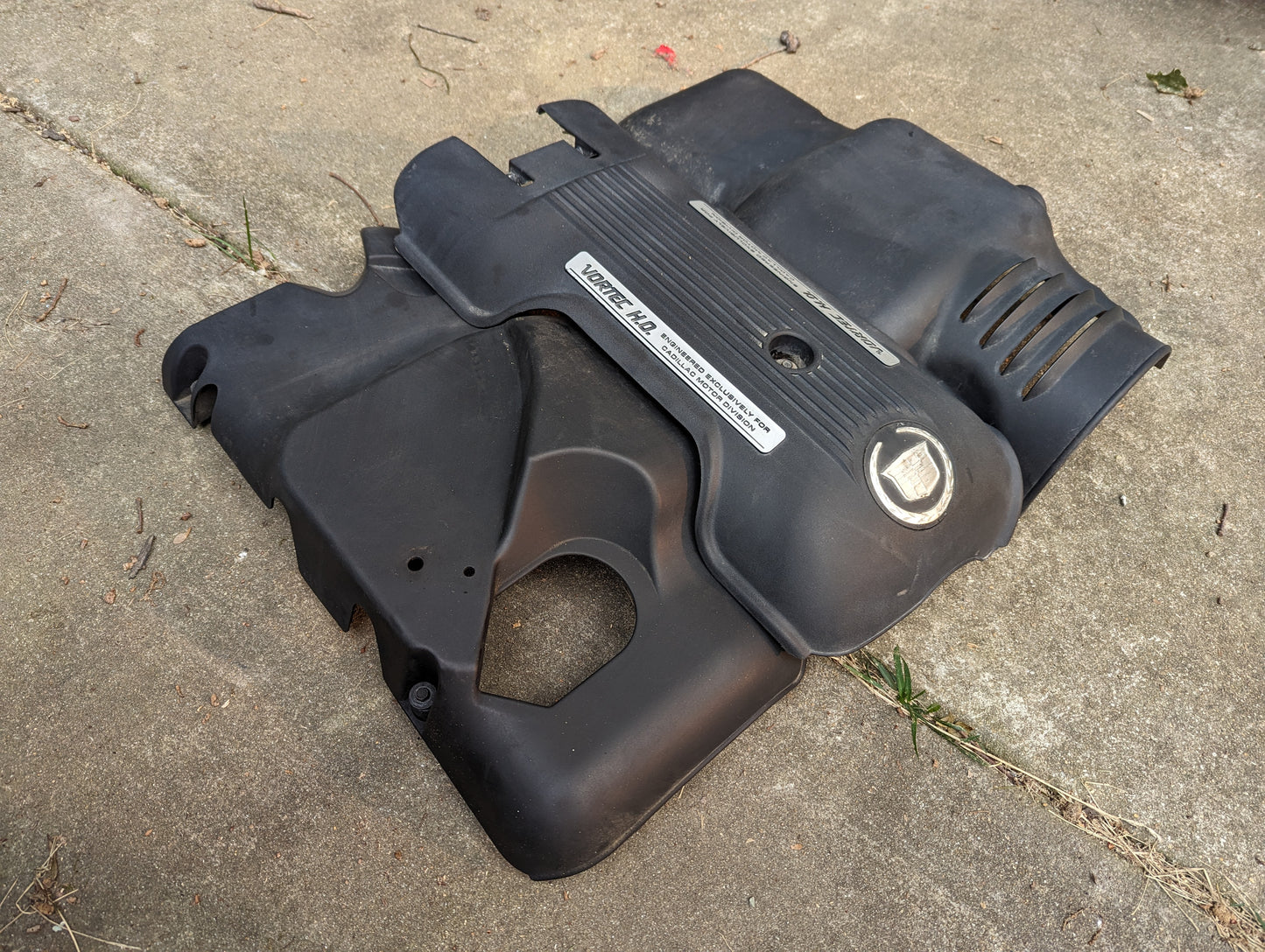 SET Premium Engine Vortec H.O. OEM Intake Cover Set for Cadillac Escalade