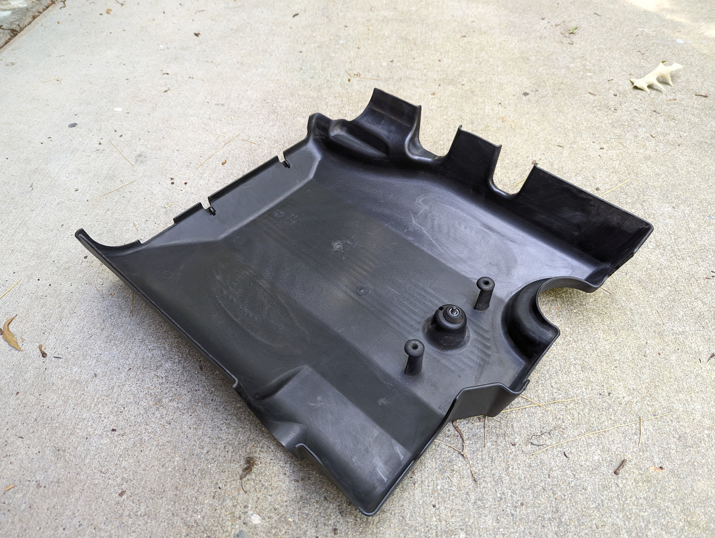 OEM Vortec 8100 Engine Intake Cover for 2003-2006 GM Trucks