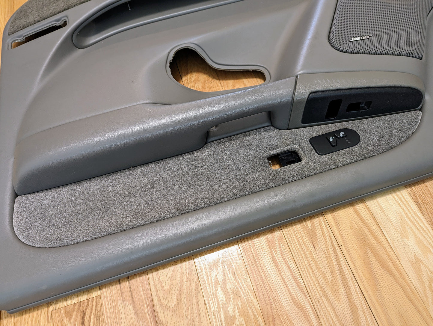 RH Passenger Light Gray Front Door Trim Panel for 2003 - 2006 Chevy Silverado GMC Sierra and more