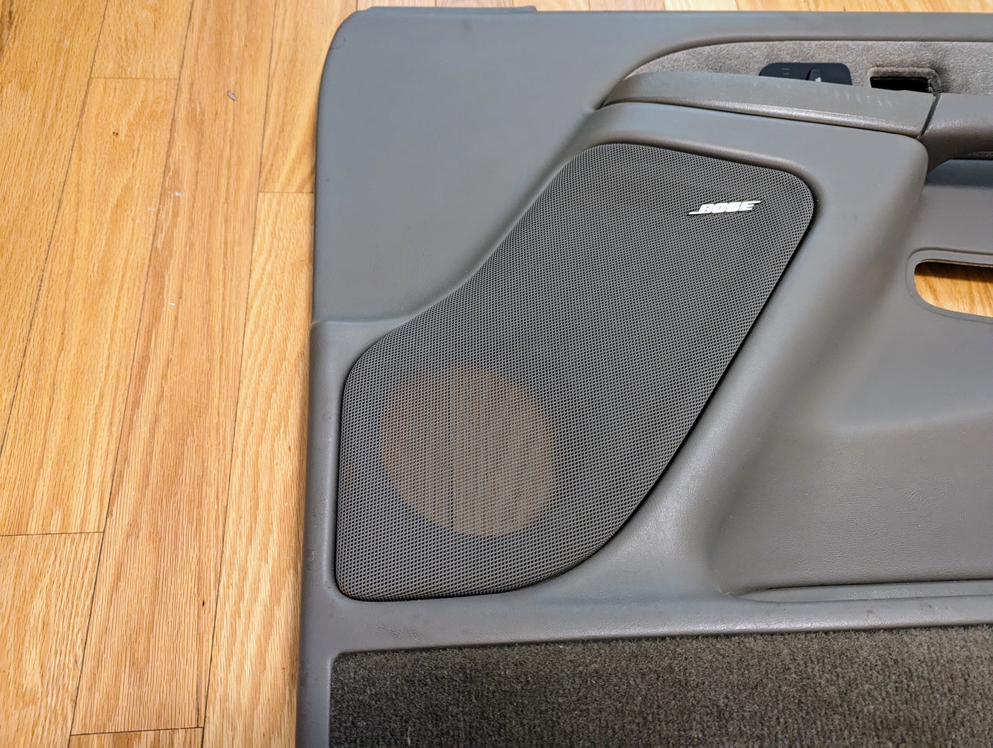 RH Passenger Light Gray Front Door Trim Panel for 2003 - 2006 Chevy Silverado GMC Sierra and more
