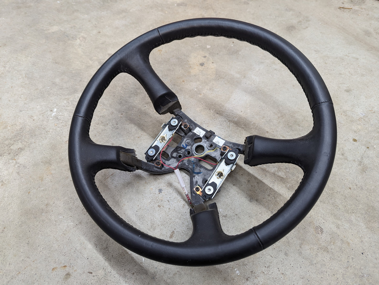 OEM Leather Steering Wheel for 1999-2005 GM Chevy Silverado S10 and more