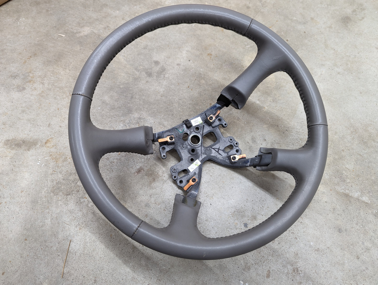 OEM Leather Steering Wheel in Gray for 1999-2005 GMC Denali Chevy Silverado S10 and more