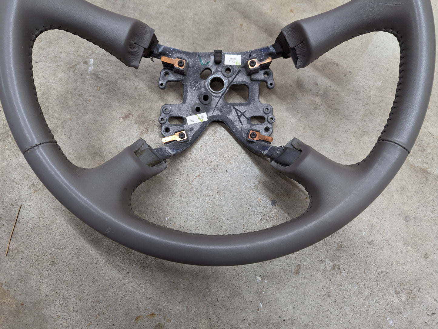 OEM Leather Steering Wheel in Gray for 1999-2005 GMC Denali Chevy Silverado S10 and more