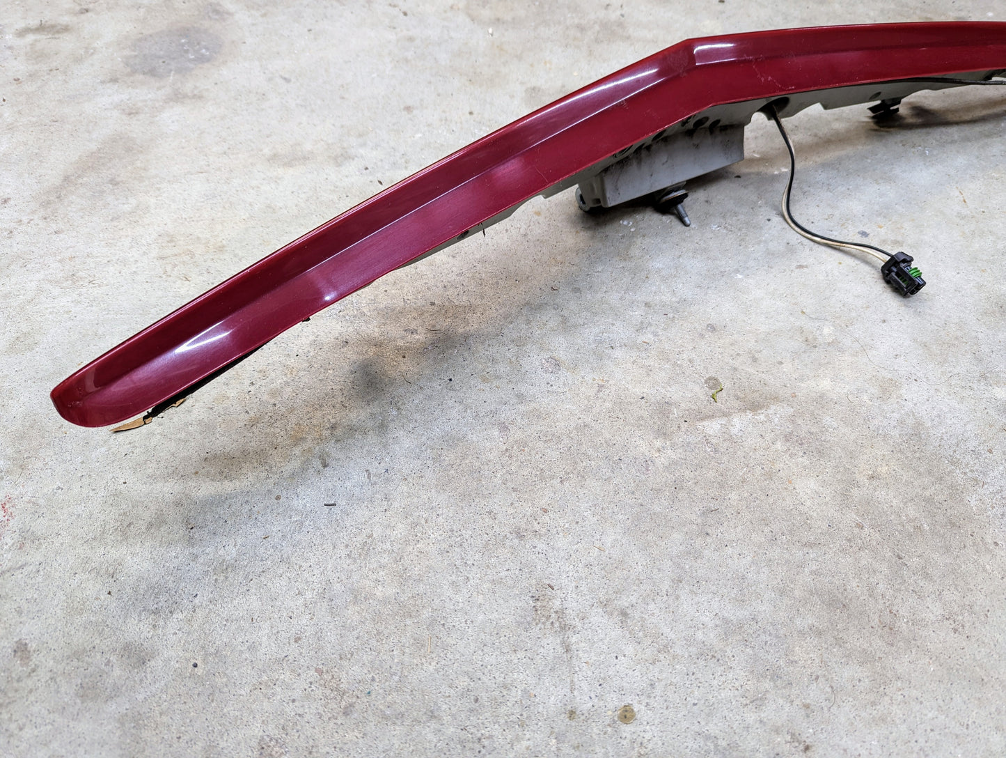 OEM Center High Mount Third Brake Lamp CHMSL for 2003-2007 Cadillac CTS