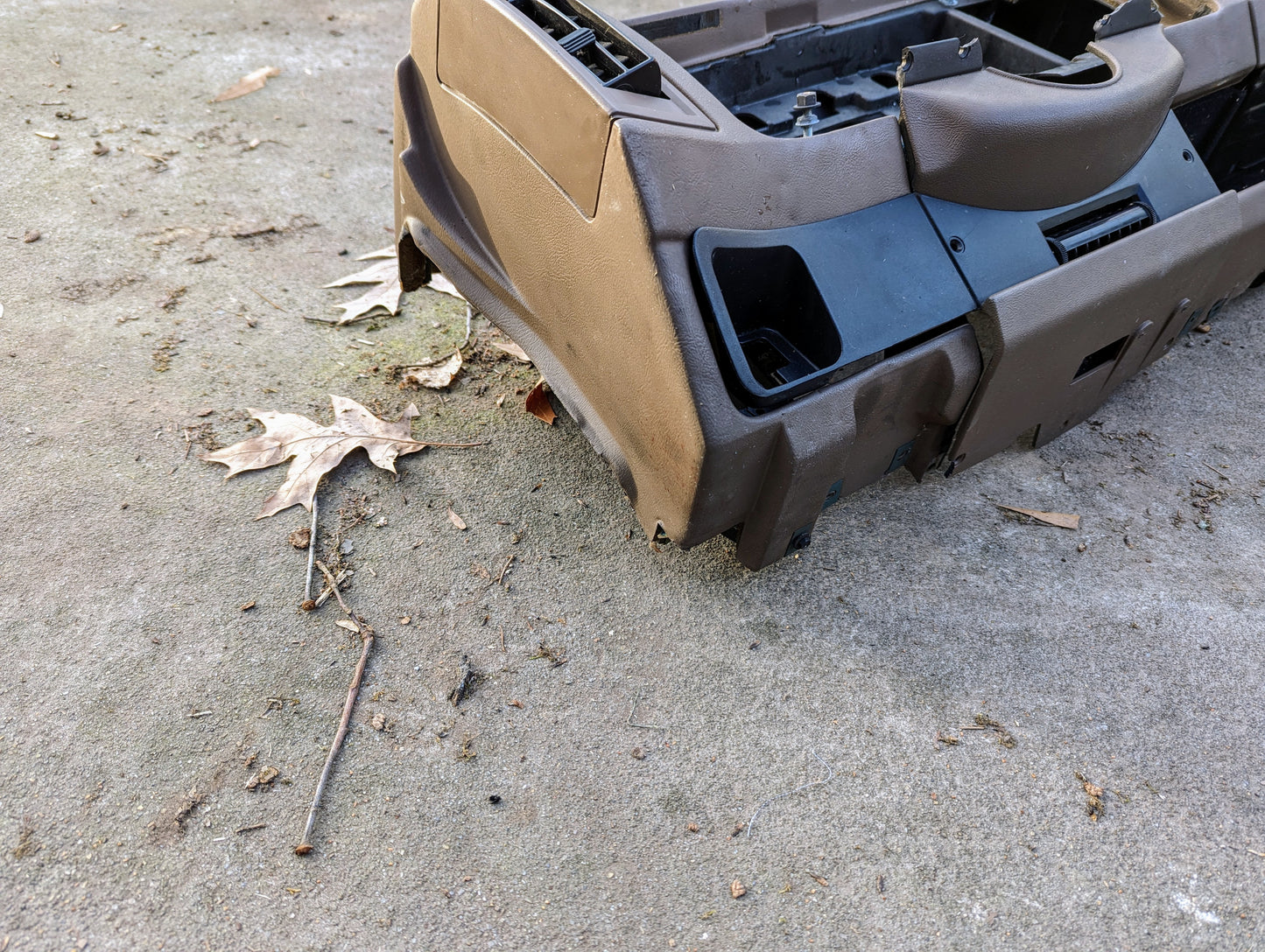 OEM Instrument Panel Dashboard in Tan for 1986 - 1993 Chevy S10 Blazer GMC S15 and more