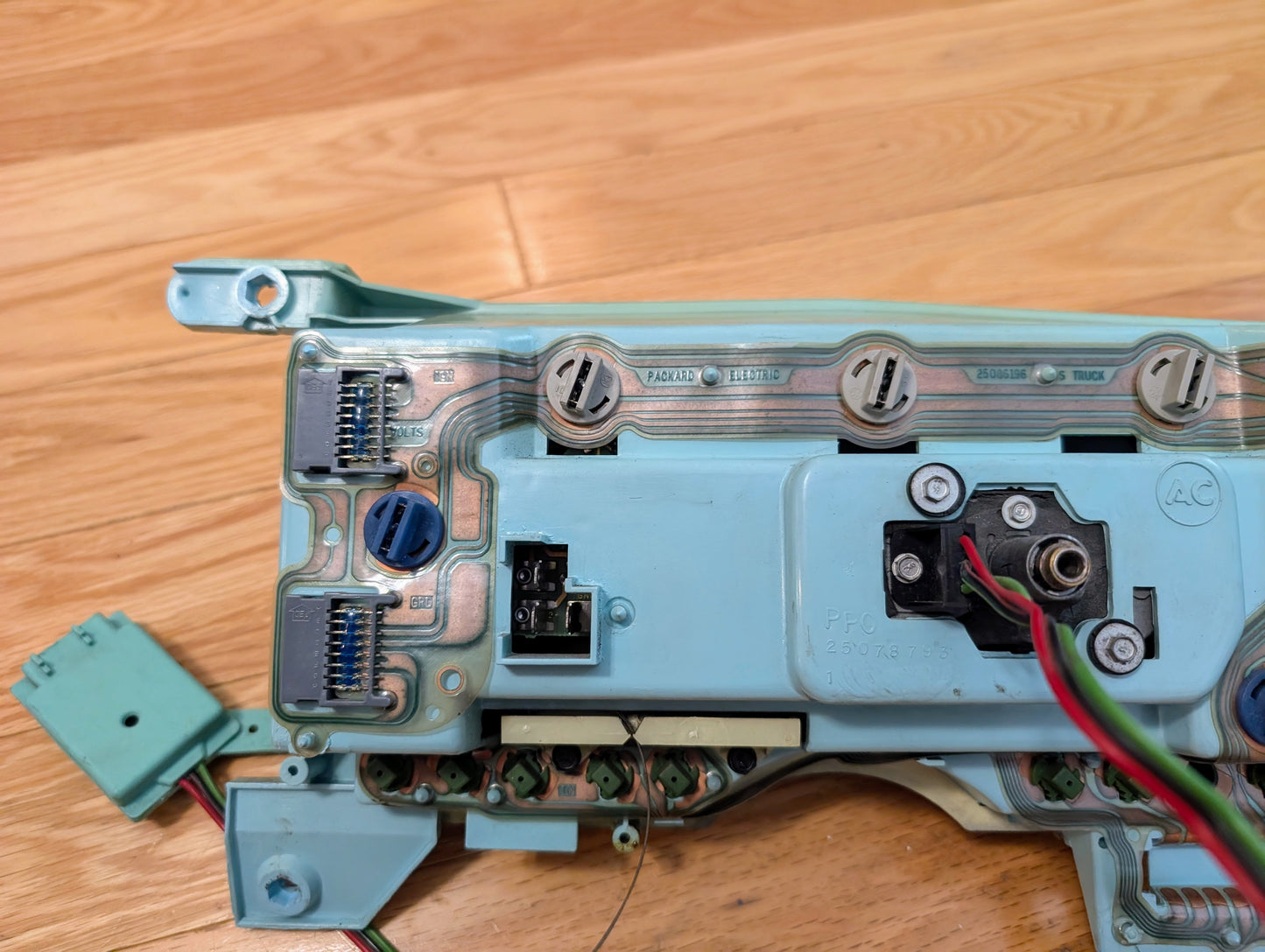 LOW Mile 106K OEM Instrument Cluster with Mechanical Speedo, Tachometer & PRNDL for 1986-1989 Chevy S10 Blazer and more