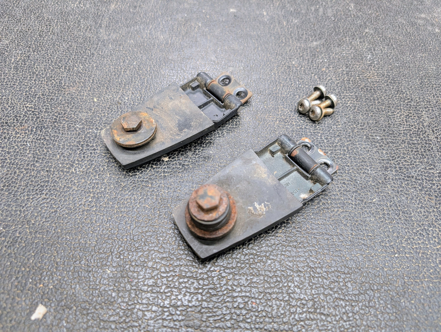 OEM Rear Hatch Glass Hinges for 1983-1994 Chevrolet S10 Blazer and more