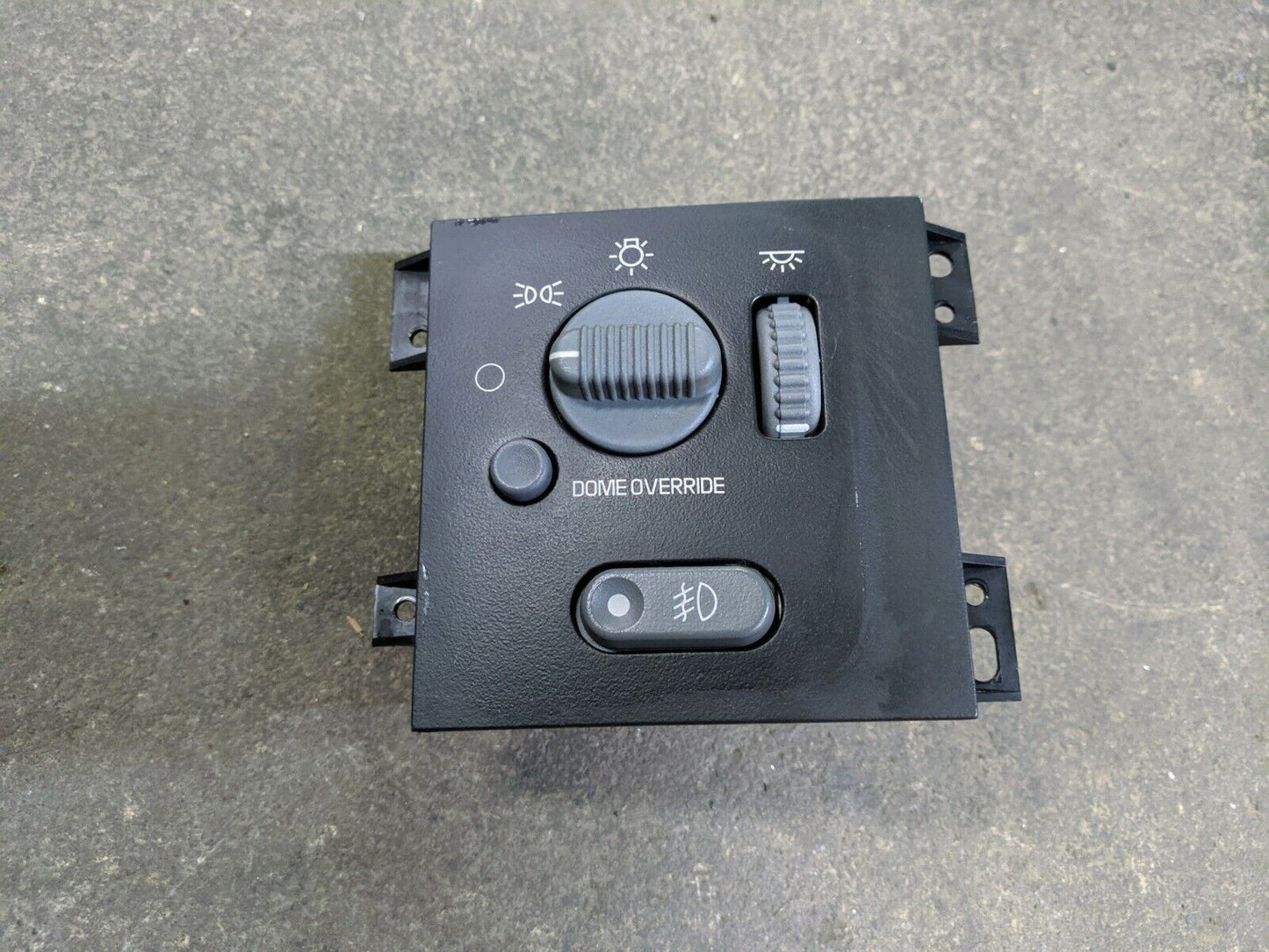 OEM Headlight Headlamp Switch with Fog Lamps for 1998 - 2005 Chevy S10 Blazer GMC Sonoma Jimmy