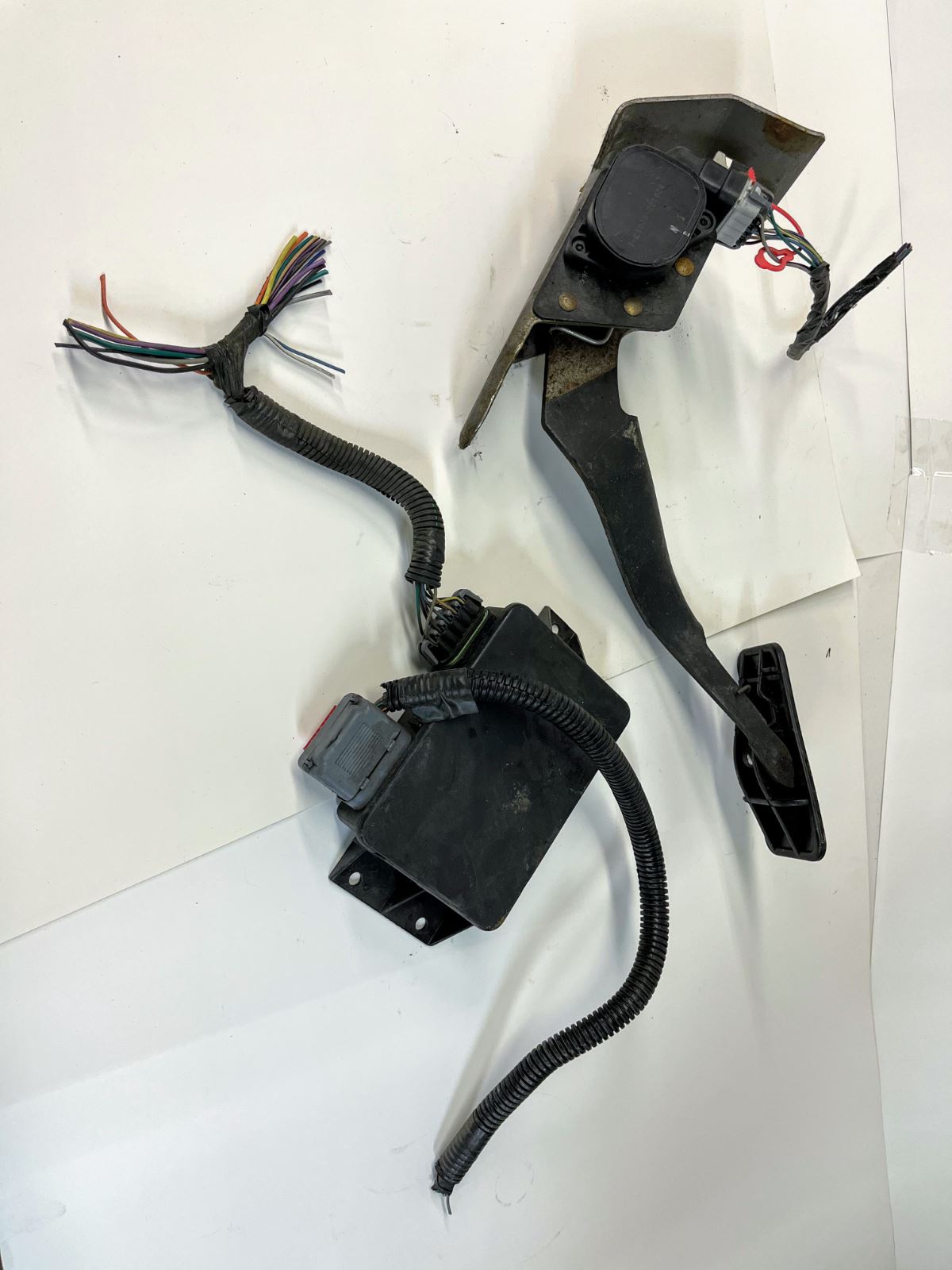 LS Drive By Wire Throttle Pedal & TAC Module for 2000 - 2002 Chevy Silverado Tahoe GMC Yukon and more