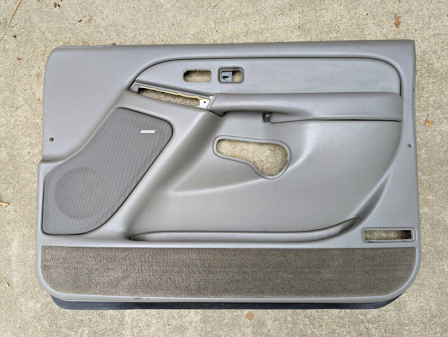 RH Passenger Light Gray Front Door Trim Panel for 2003 - 2006 Chevy Silverado GMC Sierra and more