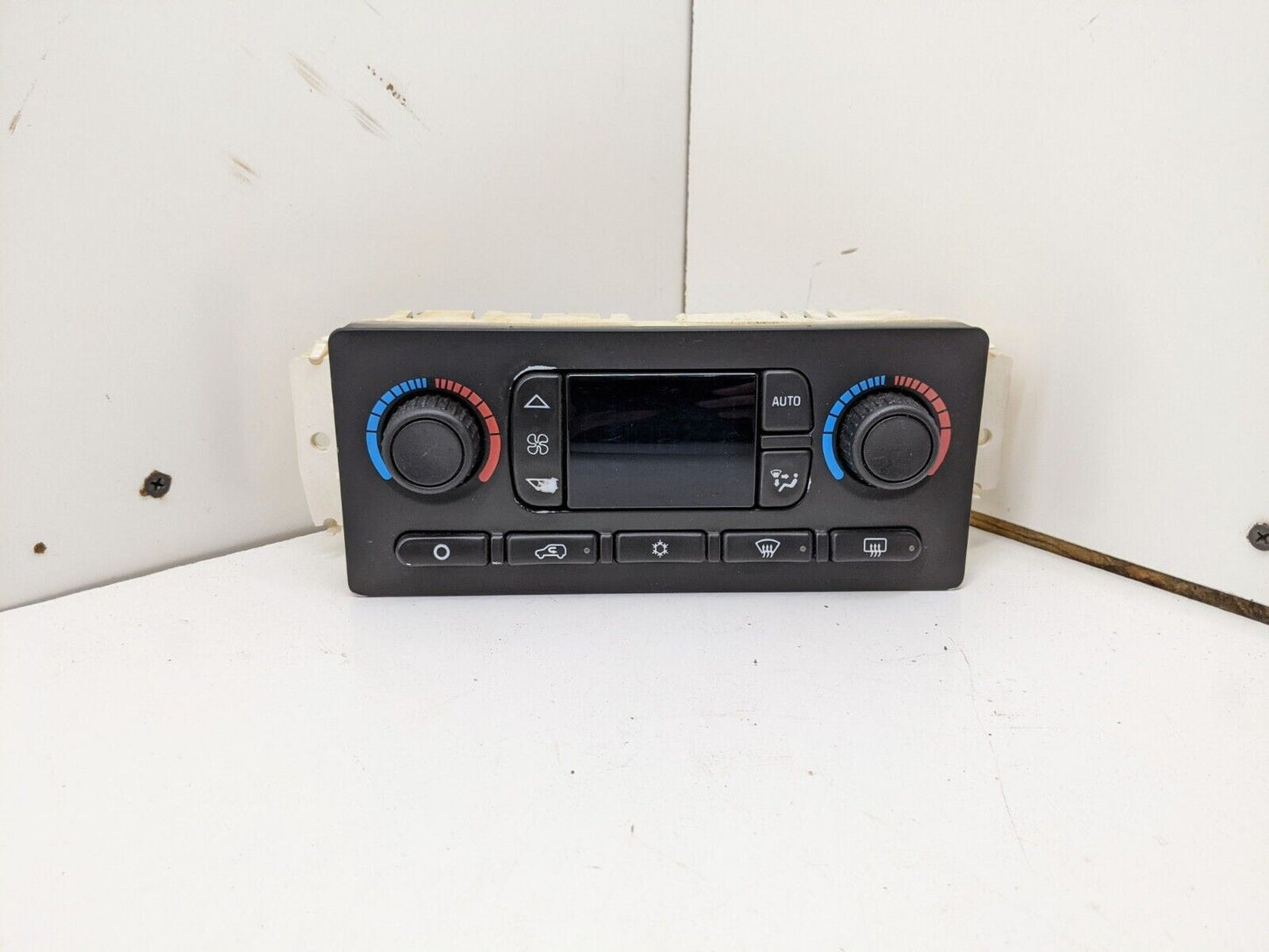 2003-2006 Chevy Silverado Tahoe GMC Sierra Yukon Dual Climate Control Heat AC