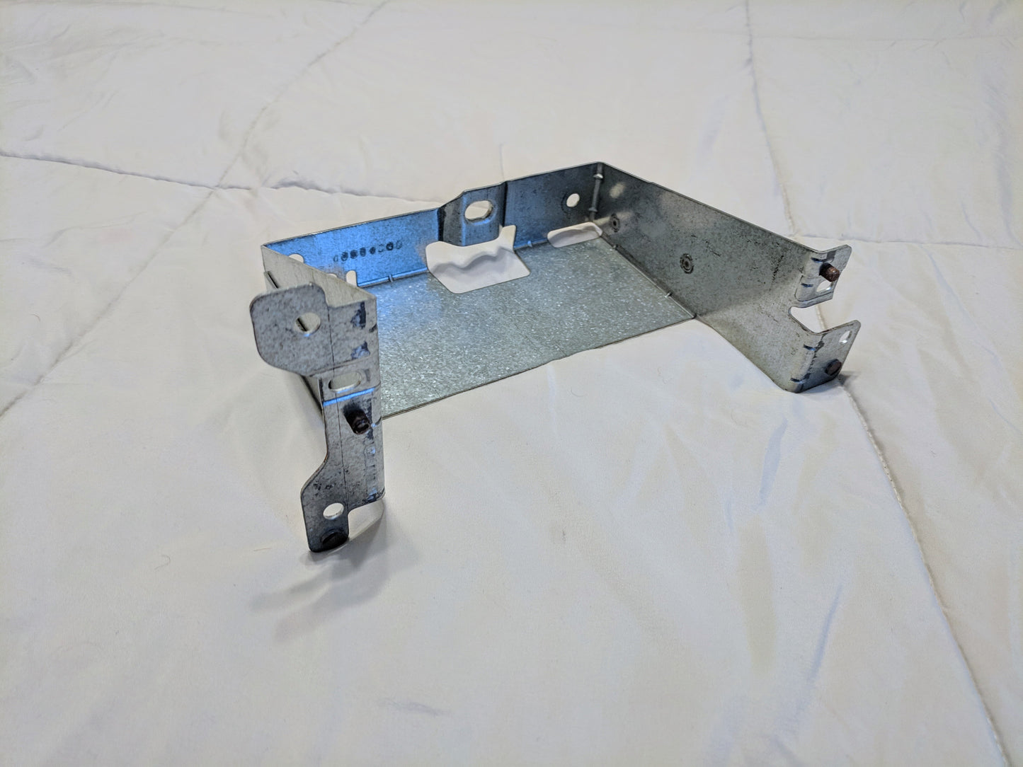 98-02 Chevy S10 Blazer GMC Sonoma Jimmy dash panel Double DIN radio cage bracket