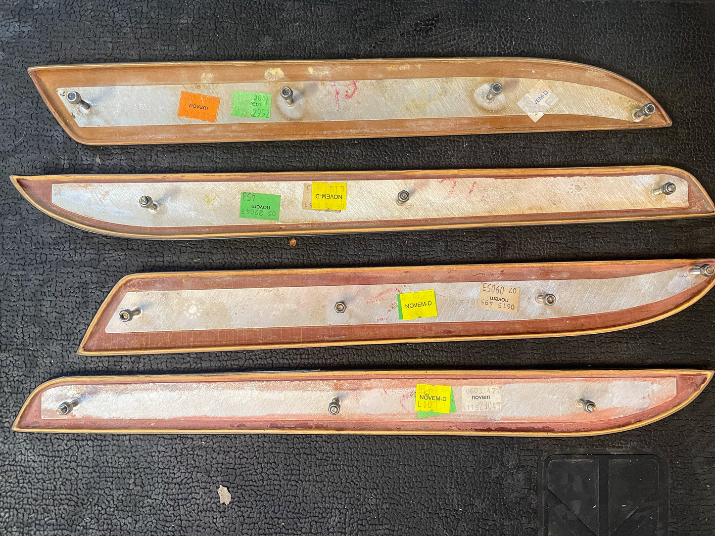 SET 4 pieces Wood Grain Door Panel Inserts for 2002-2006 Cadillac Escalade