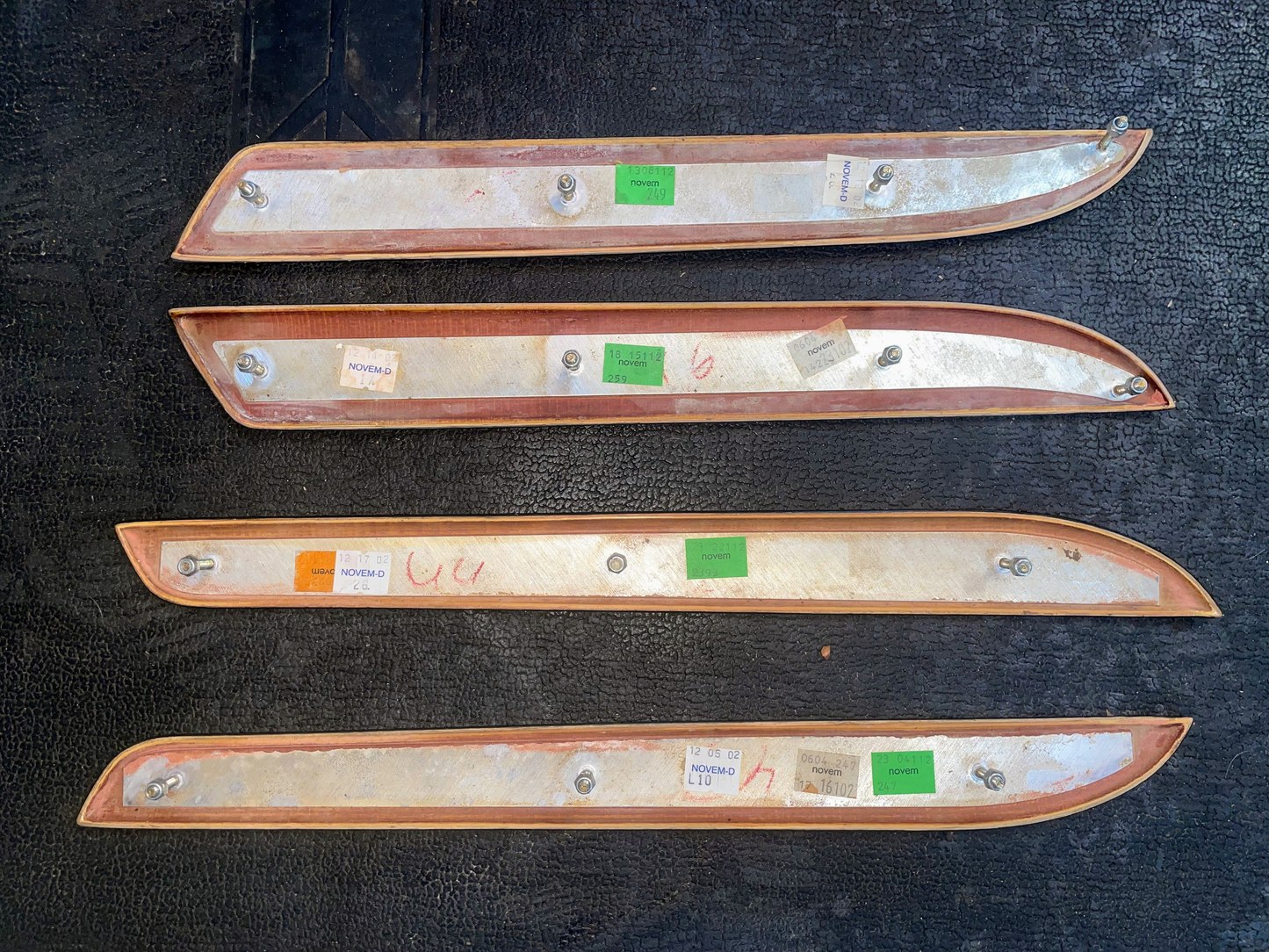 SET 4 pieces Wood Grain Door Panel Inserts for 2002-2006 Cadillac Escalade