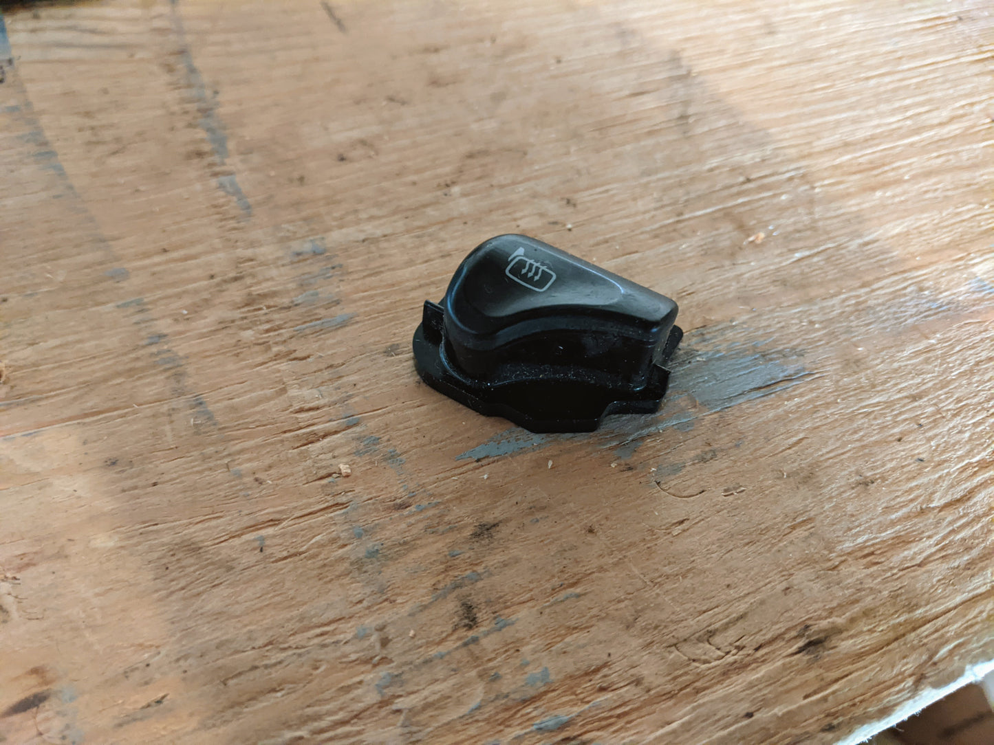 Heated Mirror Defrost Switch Button HVAC Control for 1998 - 2004 S10 Chevy Pickup GMC Sonoma