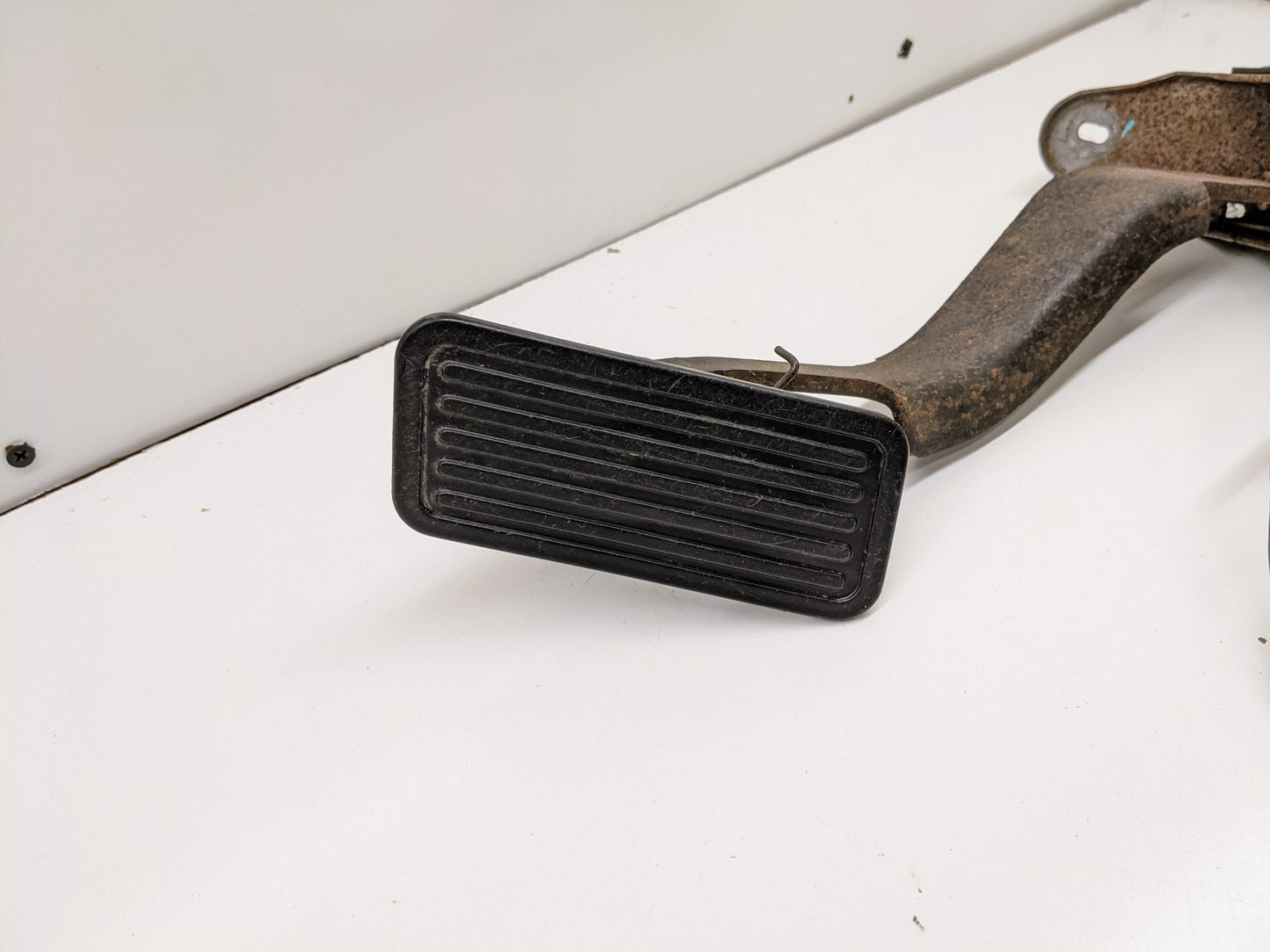 LS Drive By Wire Throttle Pedal & TAC Module for 2003 - 2005 Chevy Silverado Tahoe GMC Yukon and more