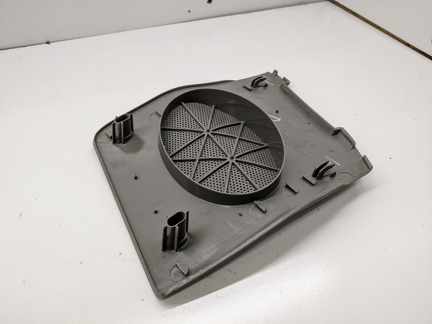 OEM Driver LH Dash Speaker Grille Cover in Light Gray for 1995 - 1997 Chevrolet S10, Blazer, and more