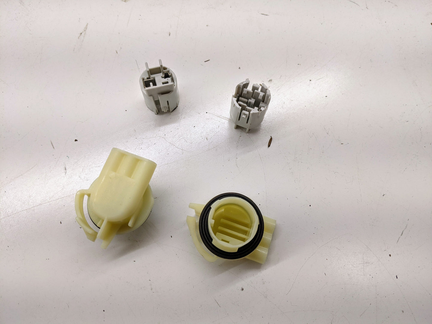 DRL Light Bulb Socket Replacement Repair Set NO CUT for 1999 - 2007 OEM Chevy Silverado GMC Sierra and more