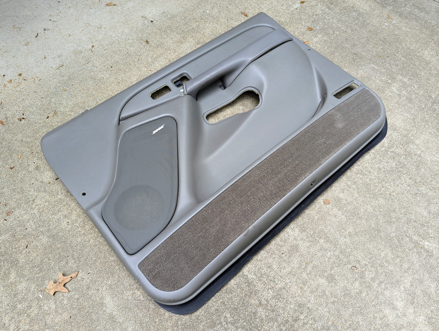 RH Passenger Light Gray Front Door Trim Panel for 2003 - 2006 Chevy Silverado GMC Sierra and more