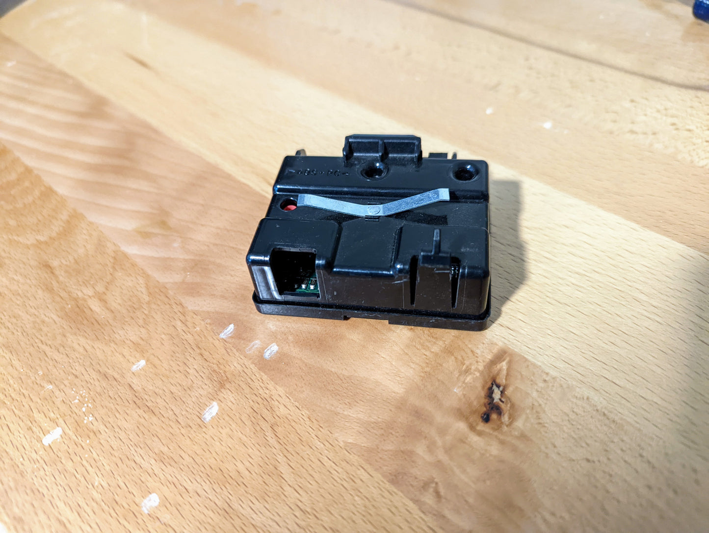 Theft-Locking Module w/1 Missing Tab 15732806 for 1998 - 2001 Chevy S10 Silverado GMC Sonoma Sierra and more