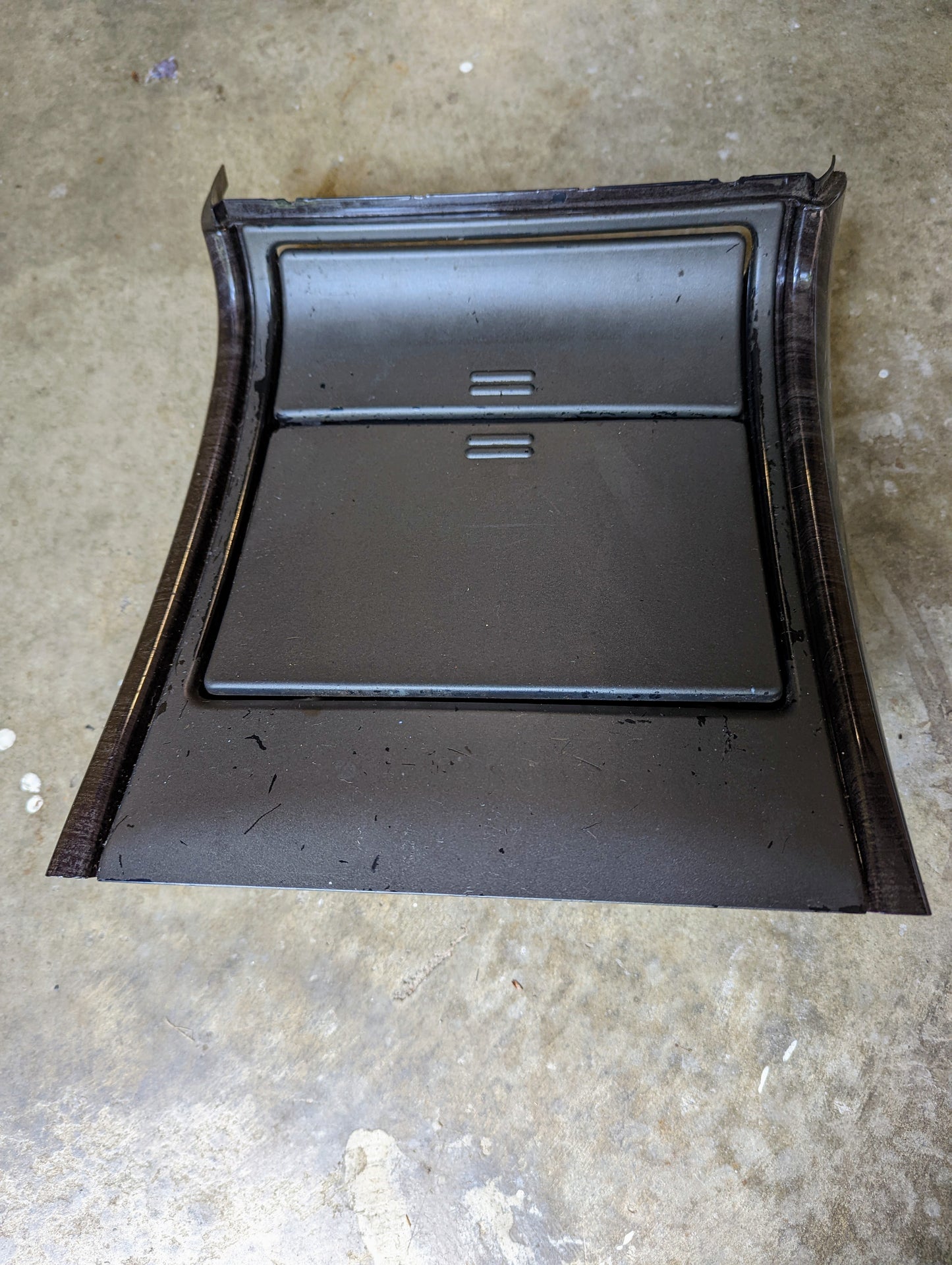 OEM Center Console Front Cup Holder & Trim Bezel with Dark Woodgrain for 2003 - 2006 GMC Sierra & Yukon Denali