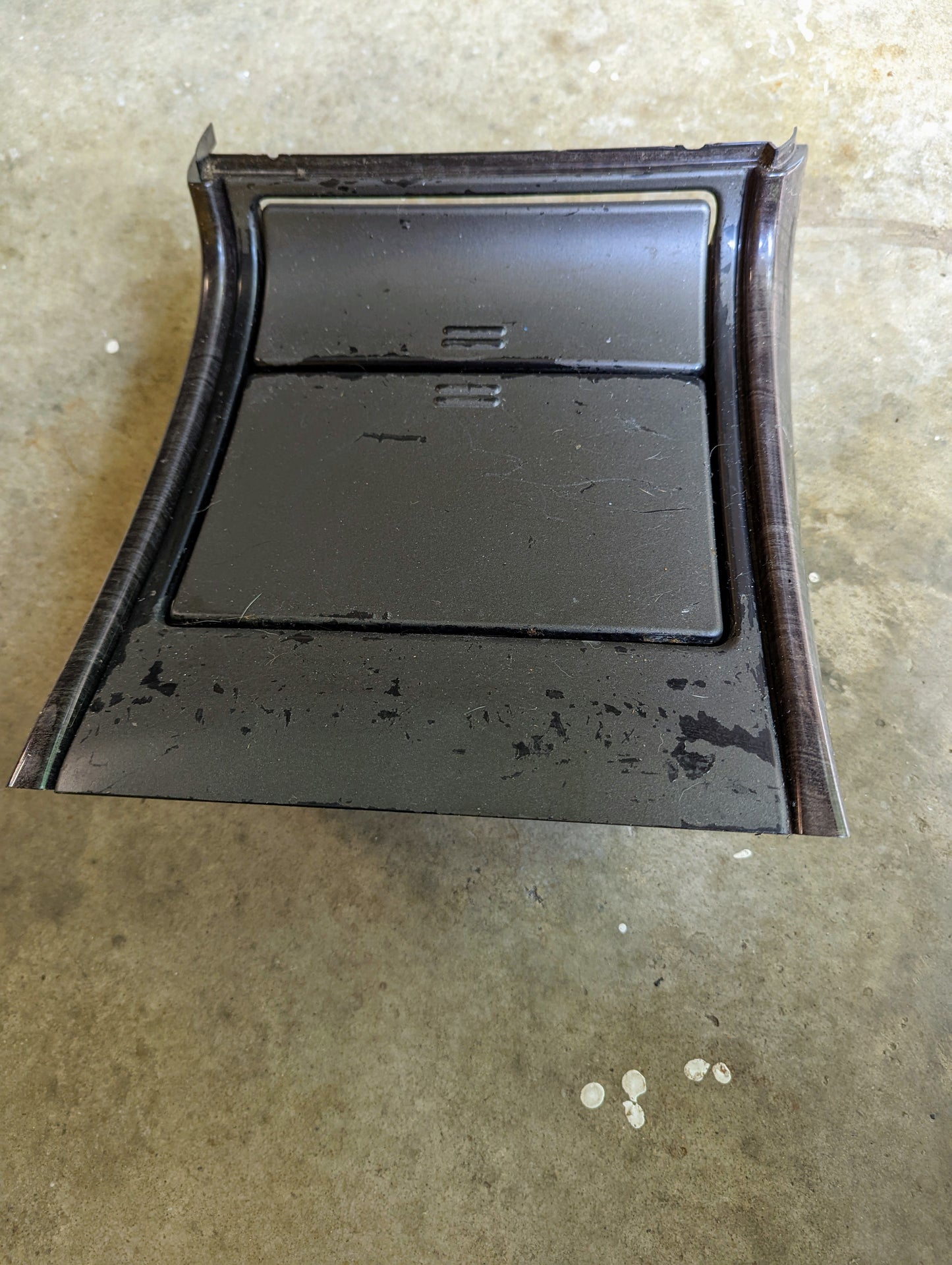 OEM Center Console Front Cup Holder & Trim Bezel with Dark Woodgrain for 2003 - 2006 GMC Sierra & Yukon Denali