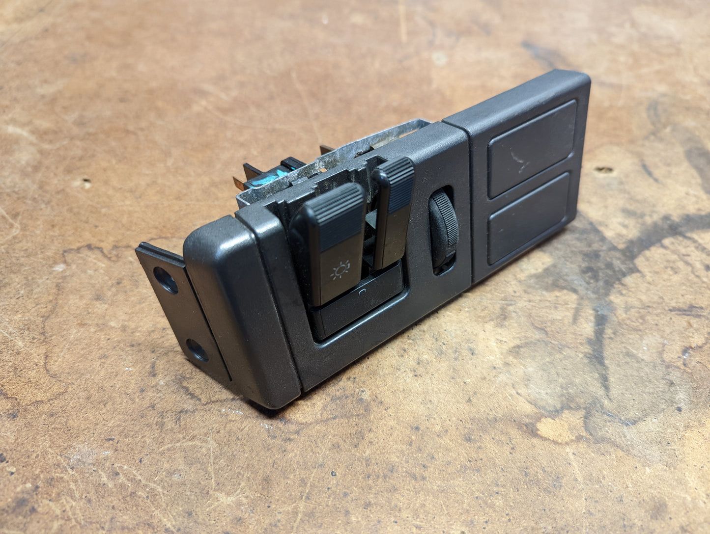 OEM Headlight Headlamp Switch for 1986 - 1994 Chevy S10, Blazer, GMC S15, Jimmy