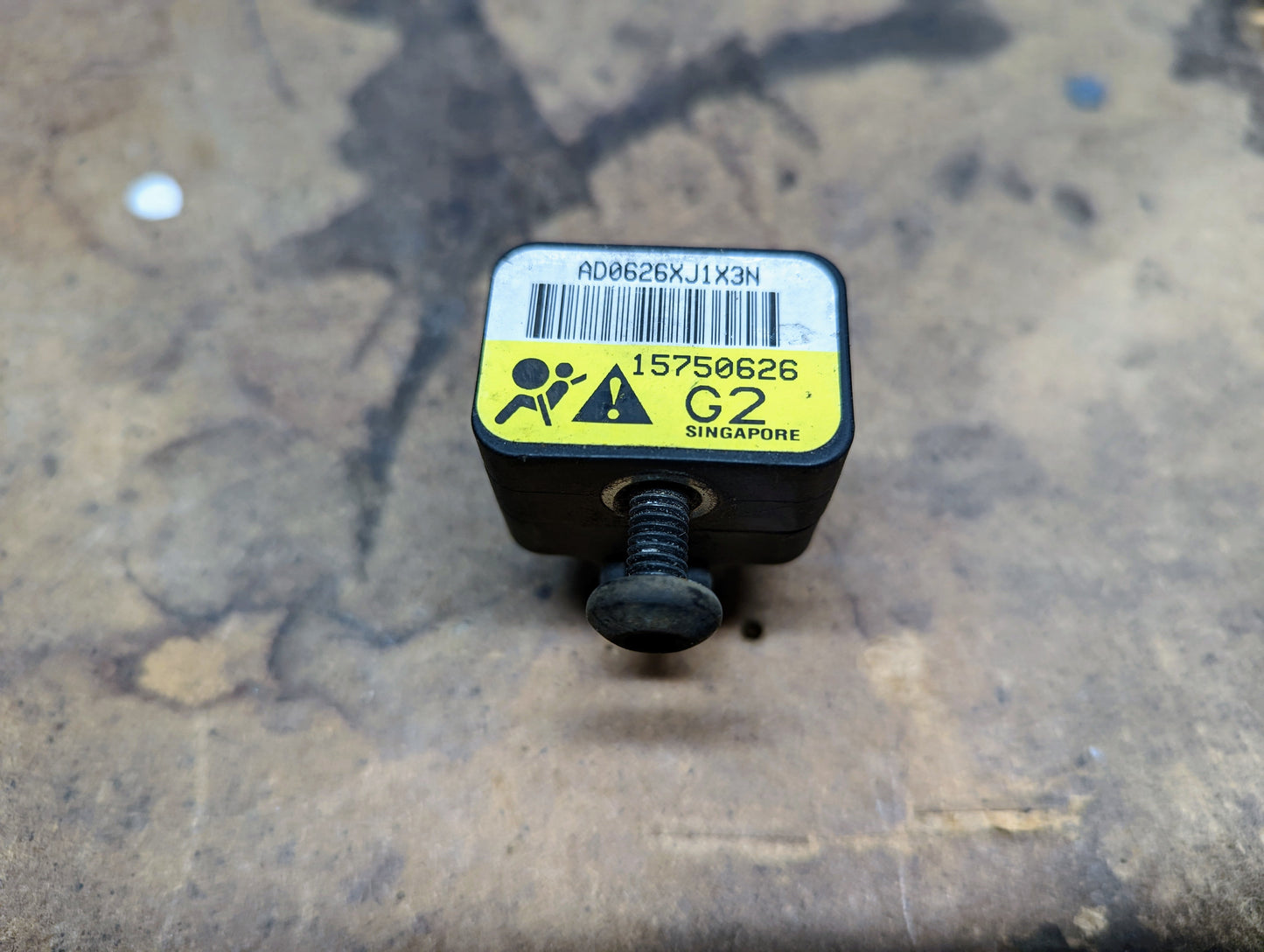 OEM Front Impact Air Bag Sensor 15750626 for 2003 - 2004 Chevy Express, GMC Savanna