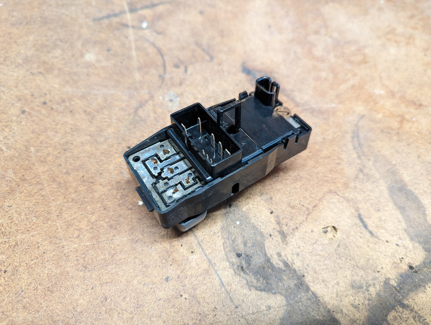OEM Passenger Power Switch for 1998 - 2005 Chevrolet S10, Blazer, and more