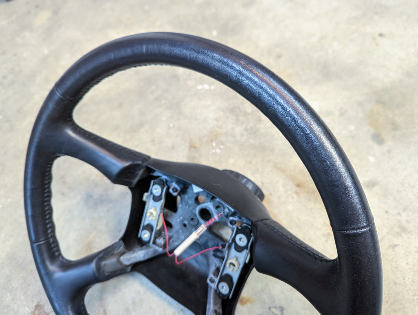 1999-2005 GM Chevy Silverado S10 GMC Sierra Sonoma Steering Wheel Leather OEM