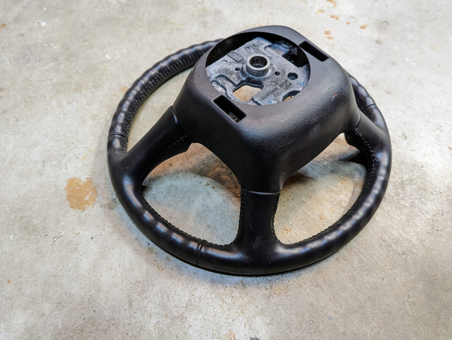 1999-2005 GM Chevy Silverado S10 GMC Sierra Sonoma Steering Wheel Leather OEM