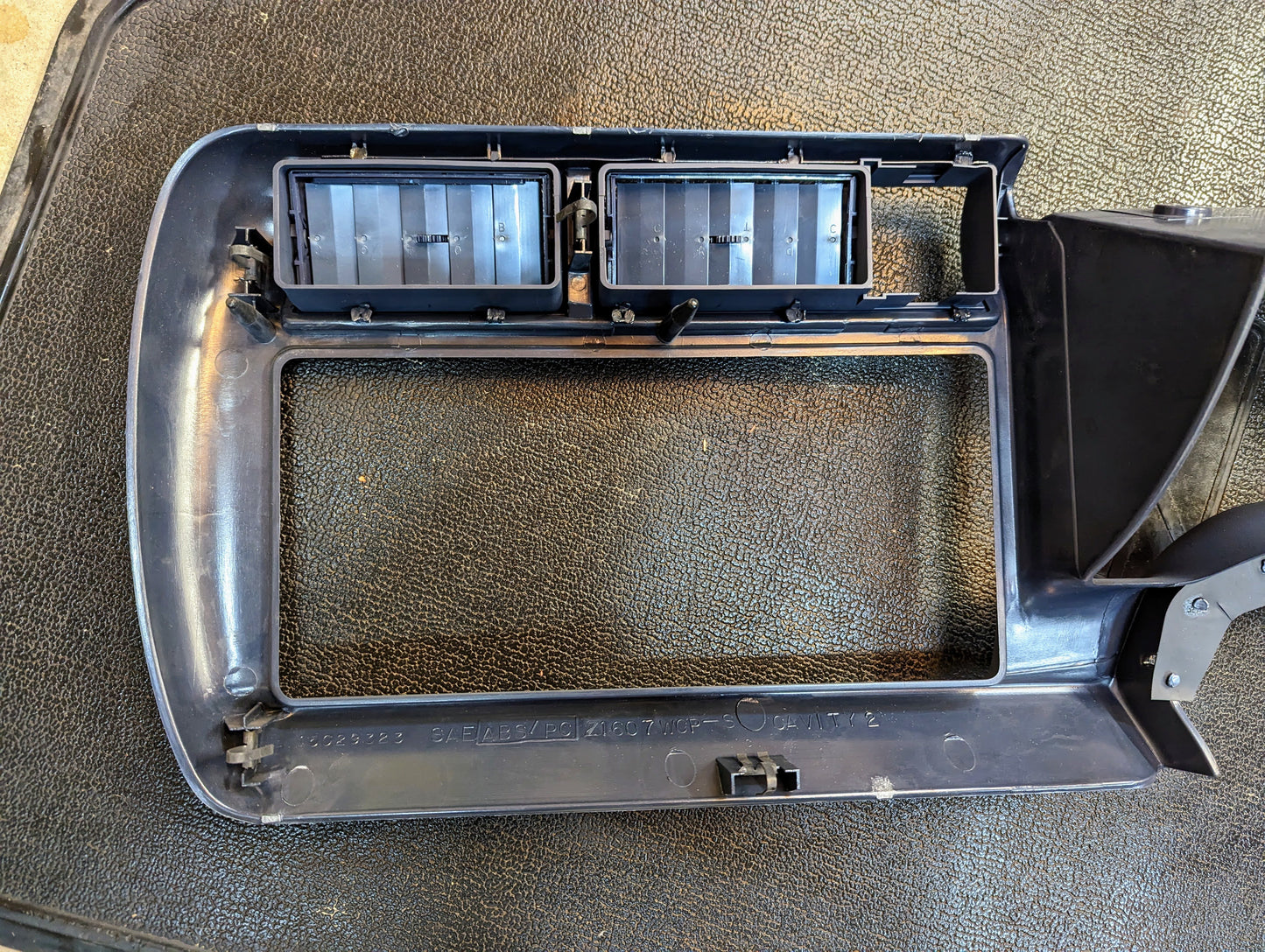NOS Instrument Cluster Dash Bezel in Blue for 1995-1997 Chevy S-10, Blazer and more
