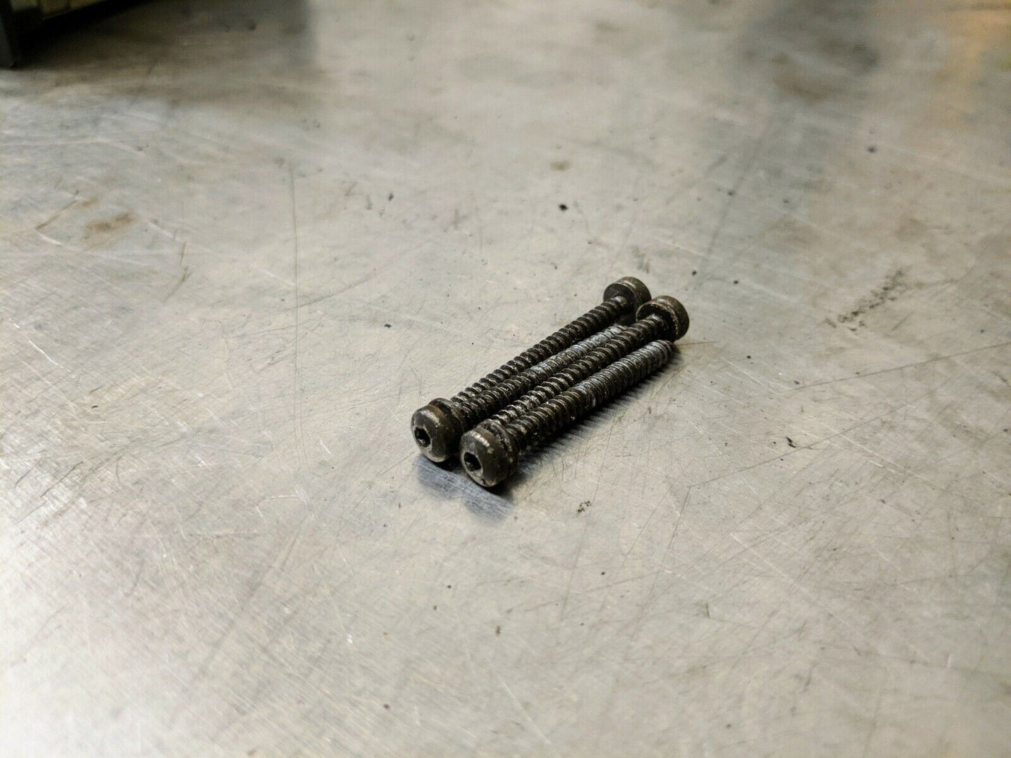 Set of 4 OEM Speaker Grill Screws w/Torx Head for 1995 - 2005 Chevy S10 Blazer GMC Sonoma