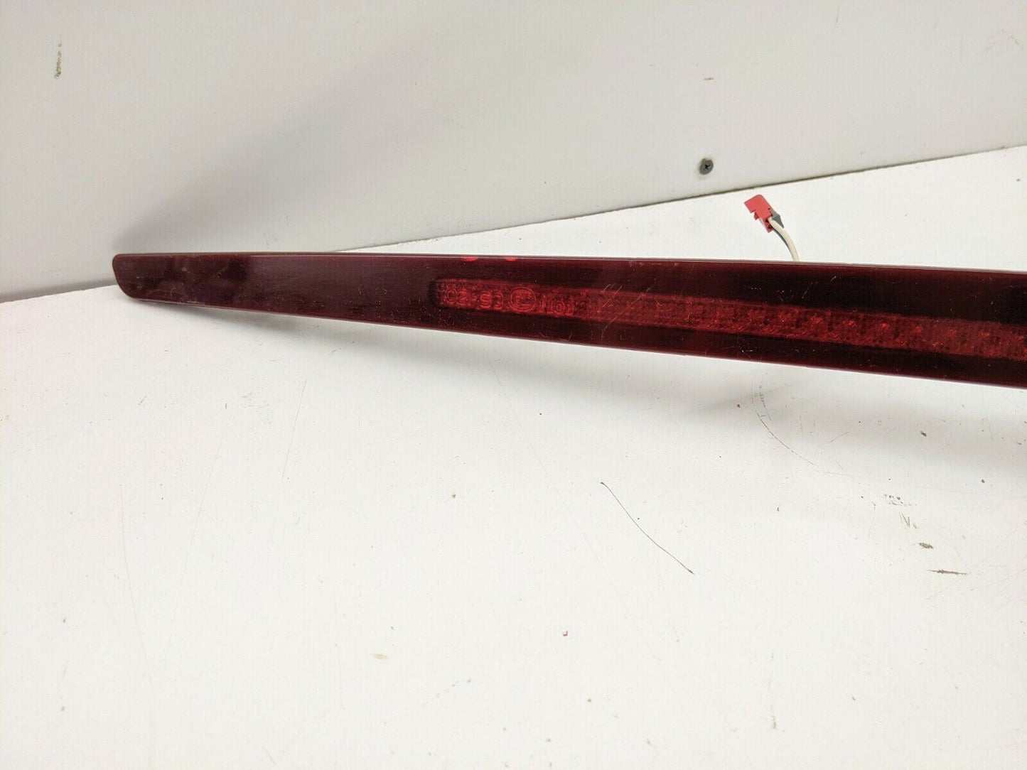 2005-2011 OEM Cadillac STS Rear Stop Third Brake Light TESTED Trunk Lamp CHMSL