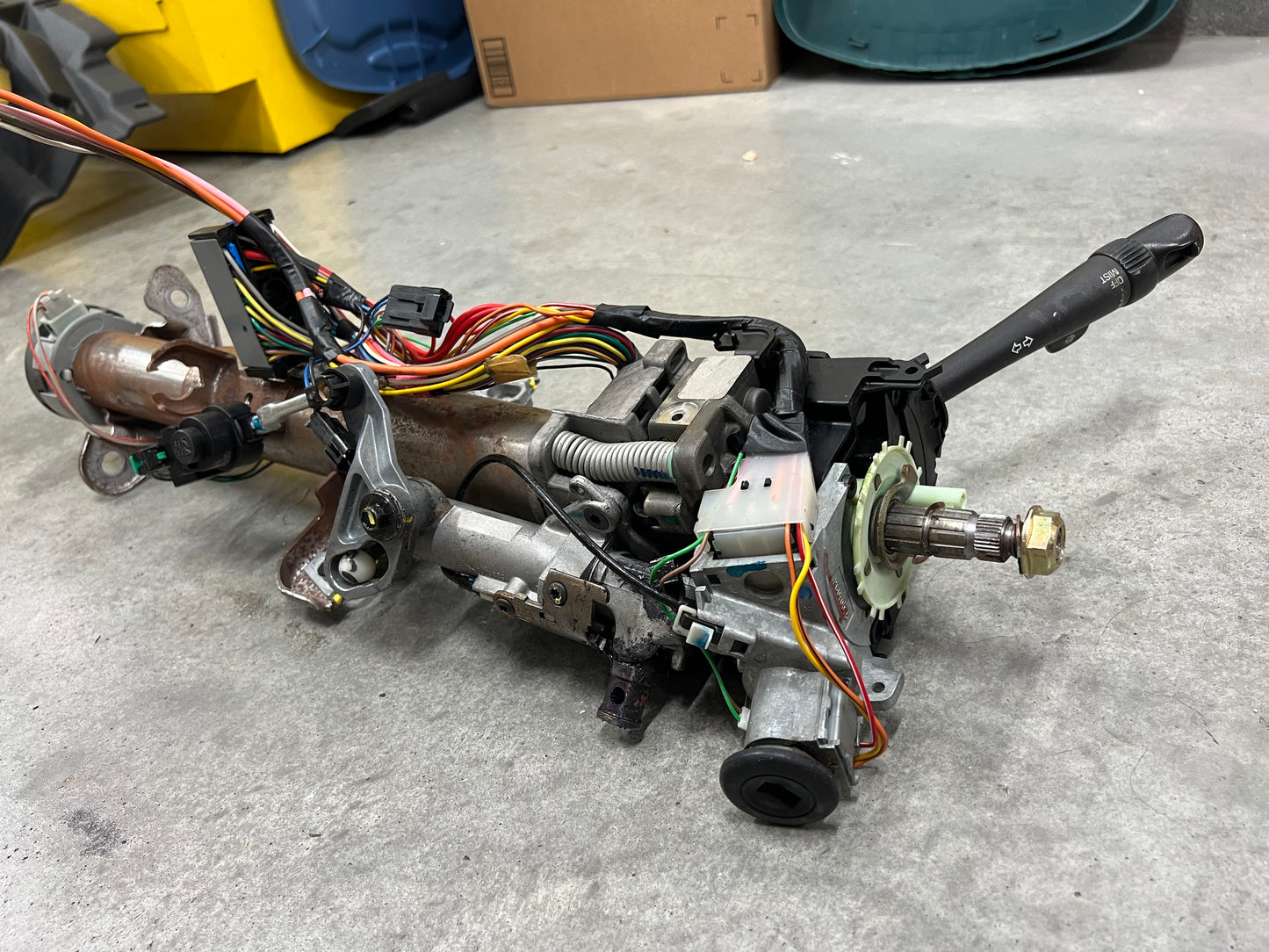 OEM Steering Column w/KEY for 2000-2002 GM Full Size Trucks