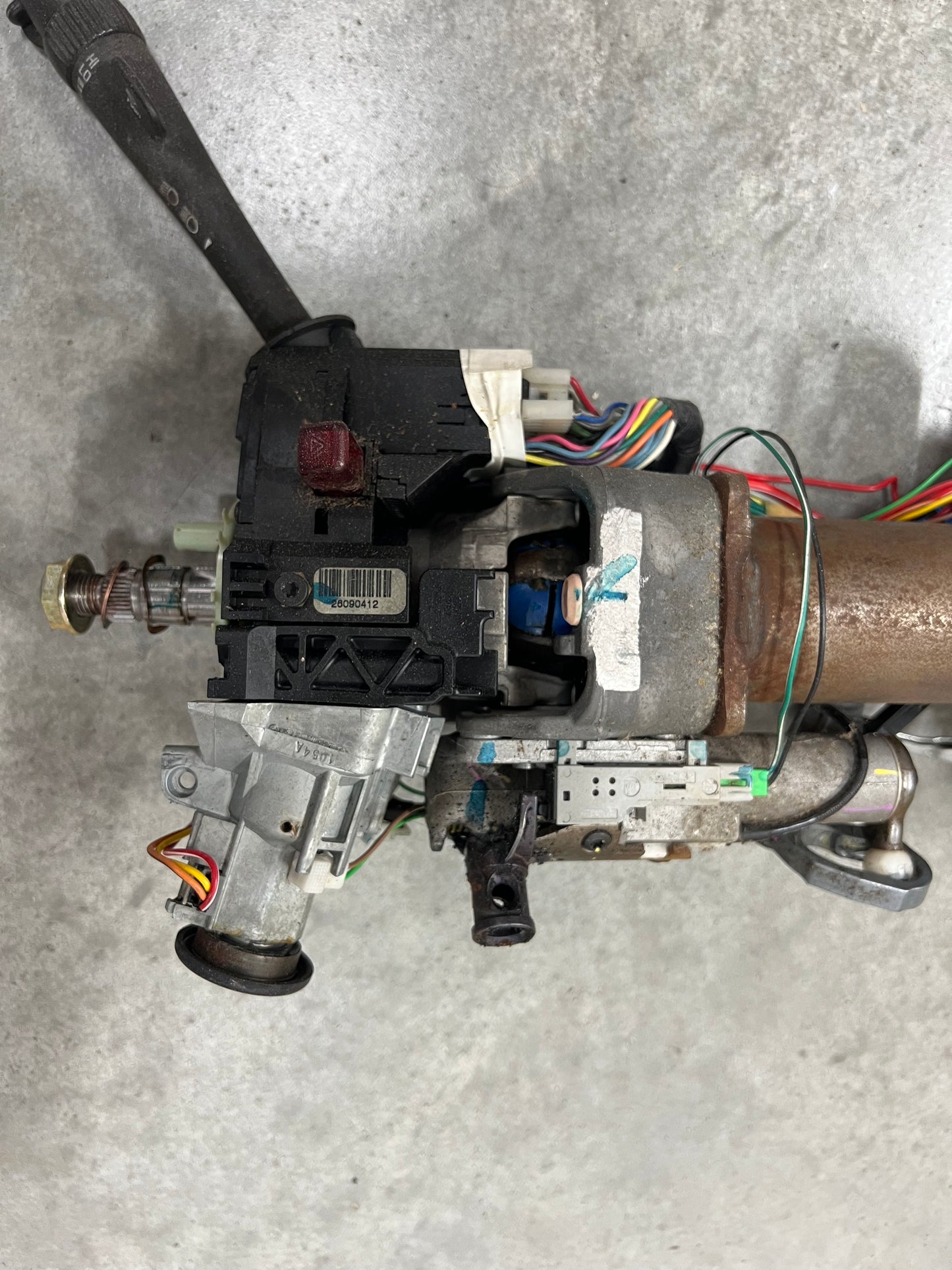 OEM Steering Column w/KEY for 2000-2002 GM Full Size Trucks