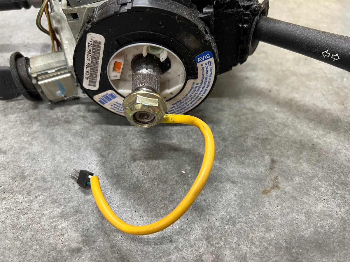 OEM Steering Column w/KEY for 2003-2006 GM Full Size Trucks