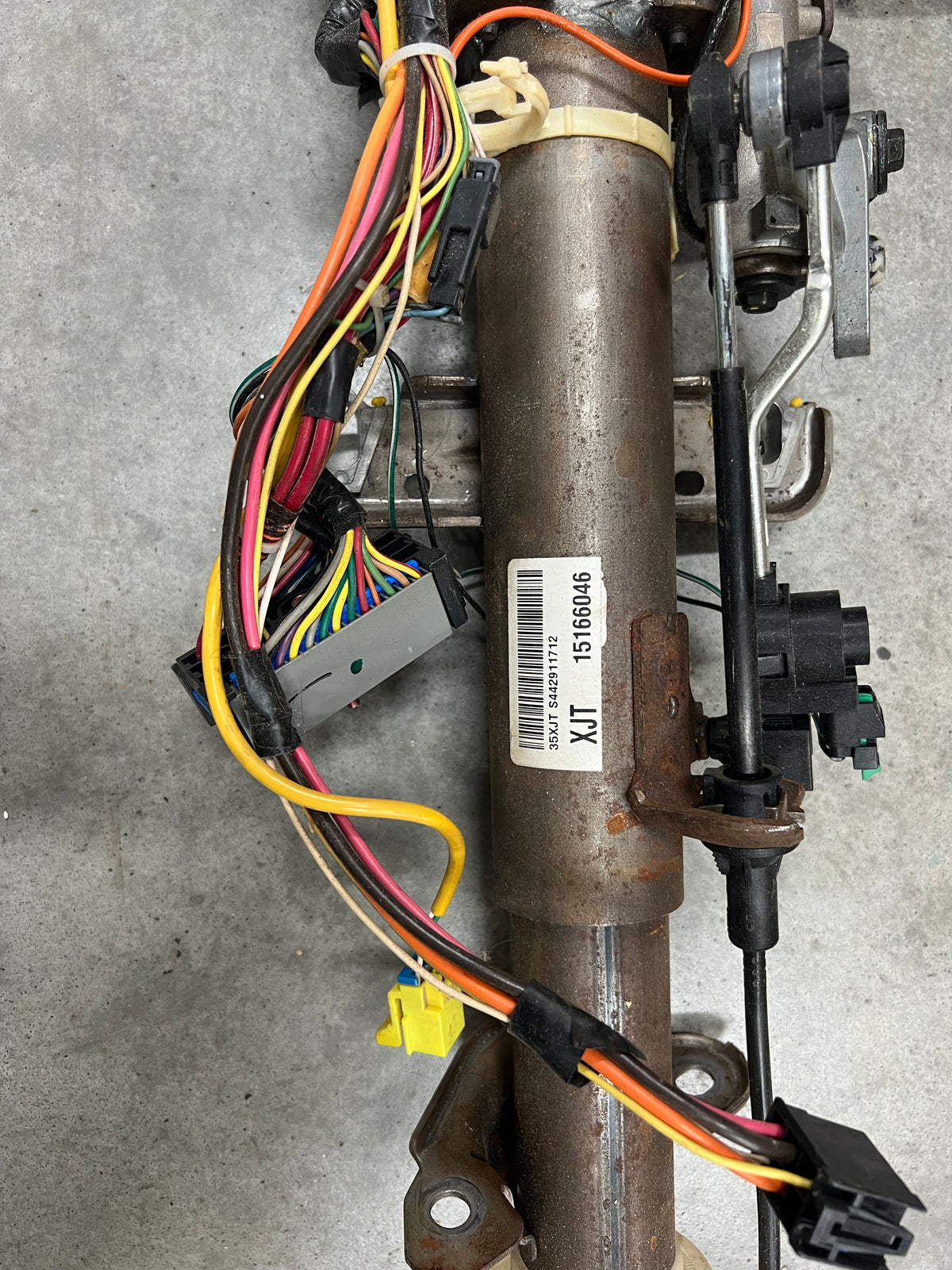 OEM Steering Column w/KEY for 2003-2006 GM Full Size Trucks