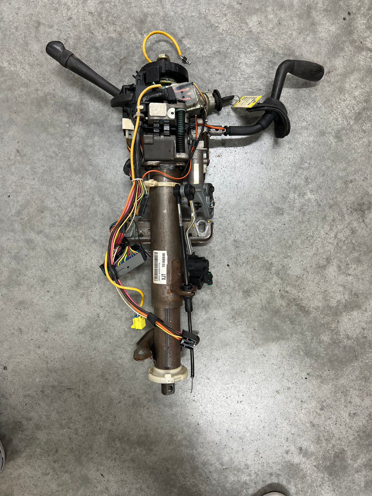 OEM Steering Column w/KEY for 2003-2006 GM Full Size Trucks