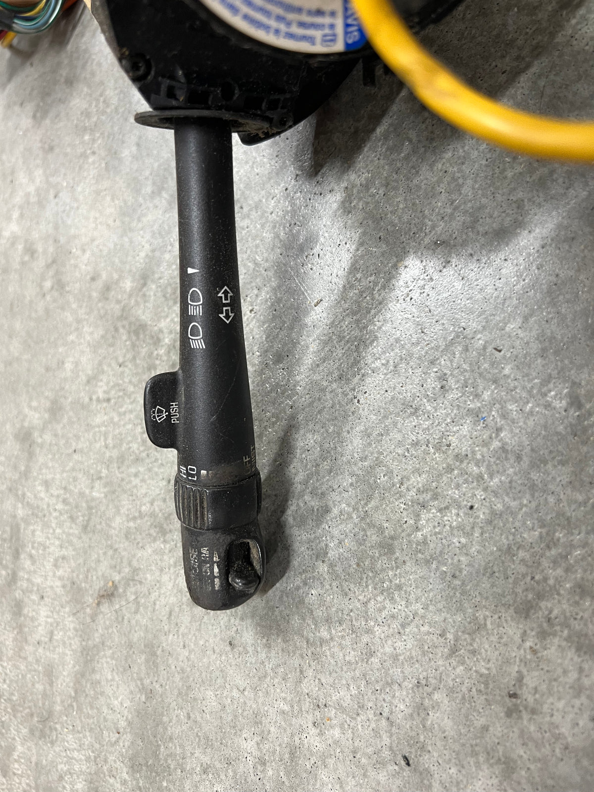 OEM Steering Column w/KEY for 2003-2006 GM Full Size Trucks