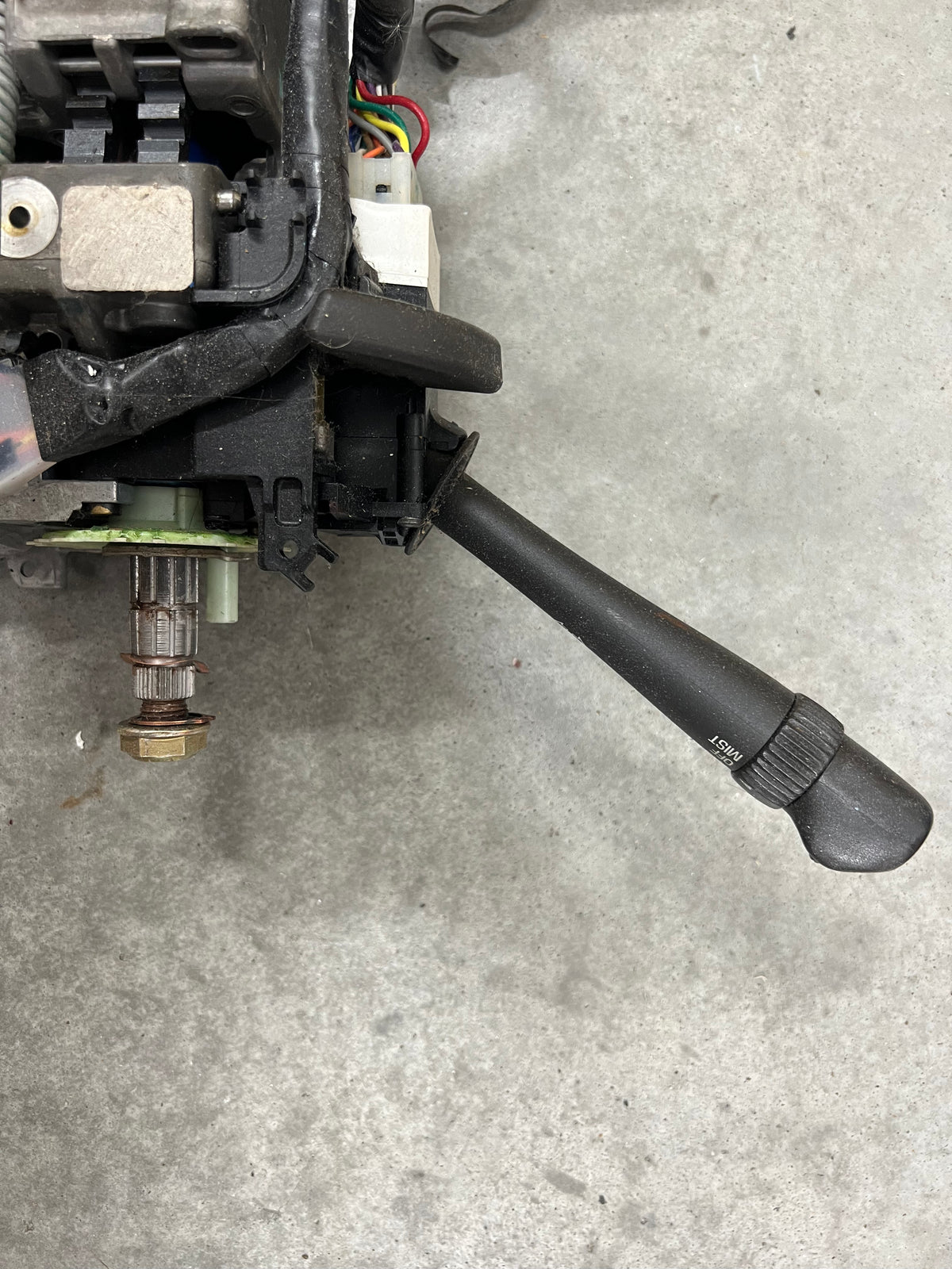 OEM Steering Column w/KEY for 2003-2006 GM Full Size Trucks