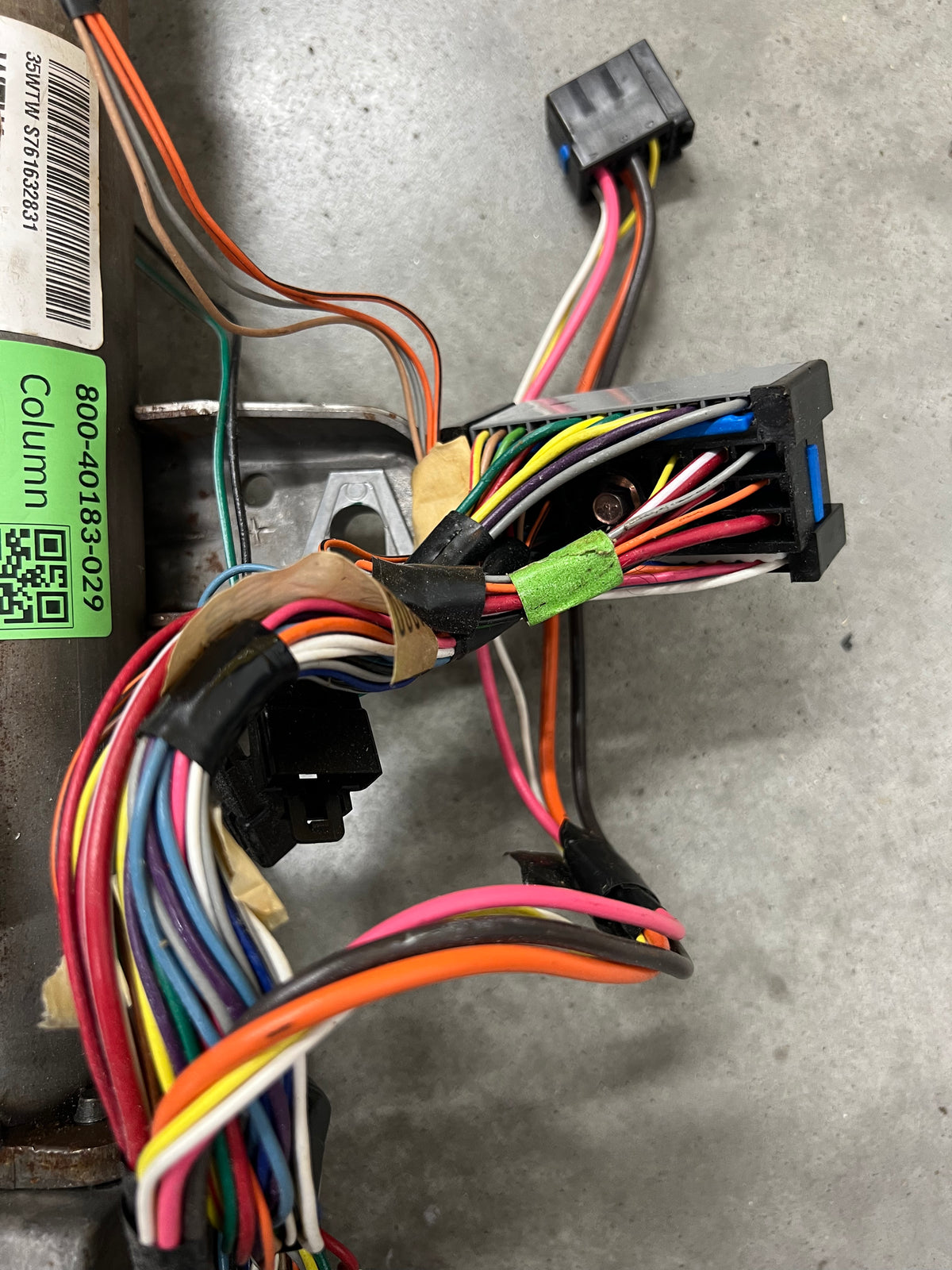 OEM Steering Column w/KEY for 2000-2002 GM Full Size Trucks