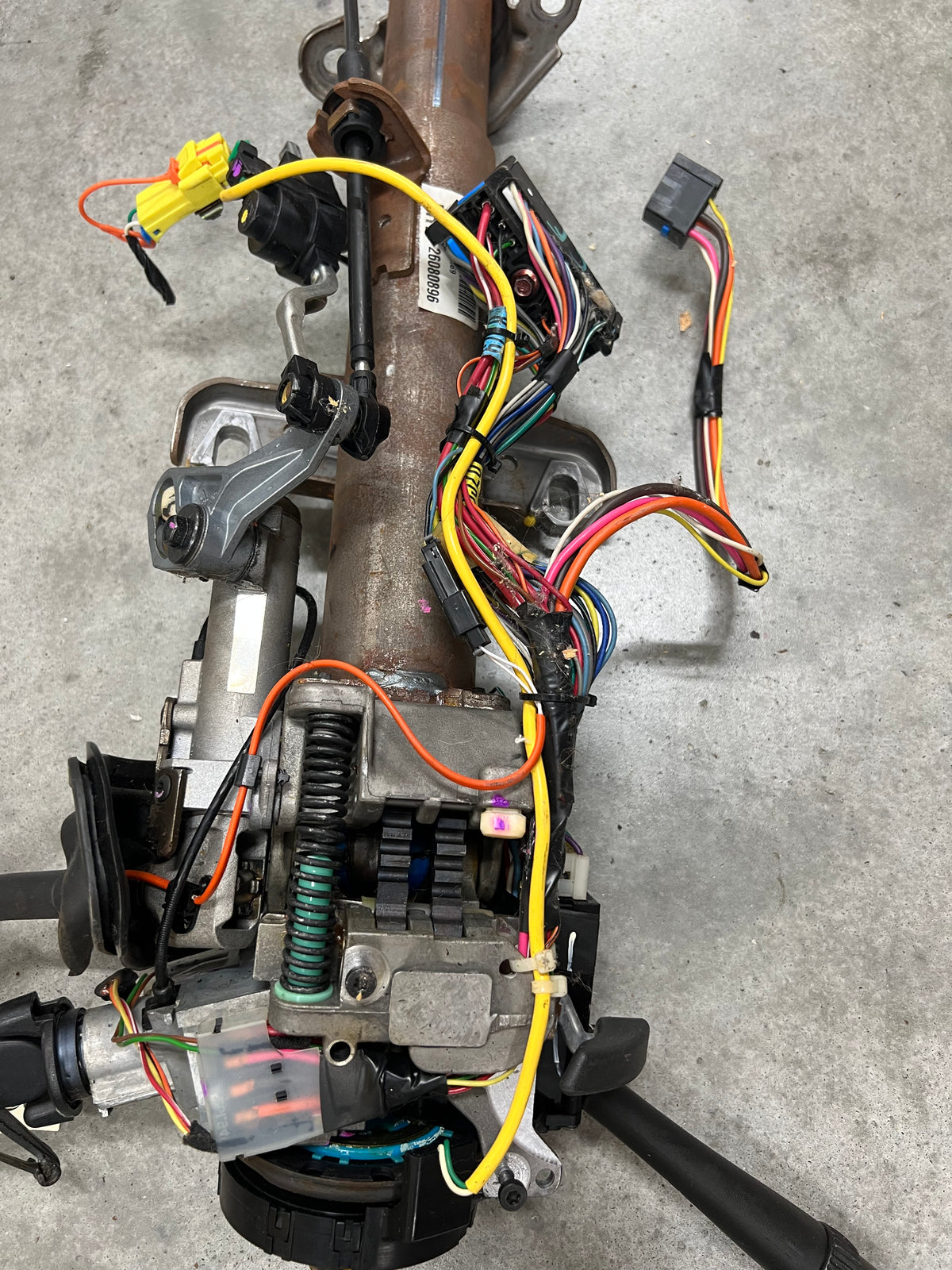 OEM Steering Column w/KEY for 2003-2006 GM Full Size Trucks